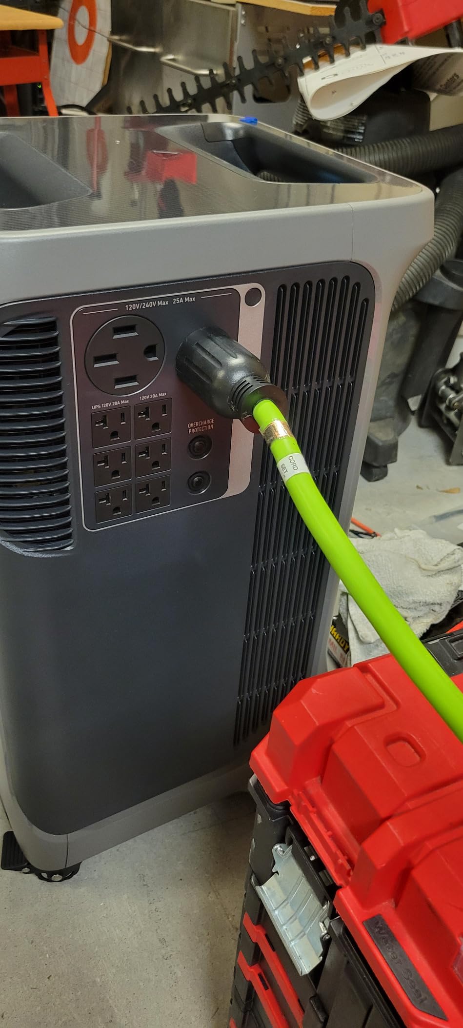 Anker SOLIX F3800 Portable Power Station and Transfer Kit, 3840Wh, 6000W customer photo 1