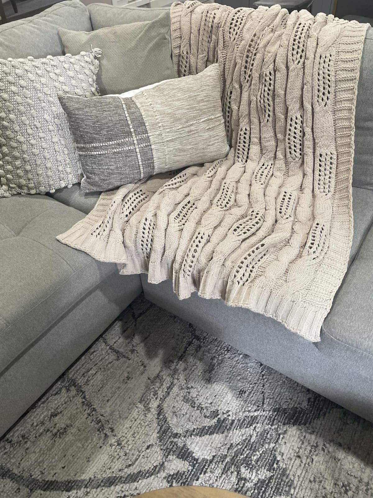 Amélie Home Chunky Knit Throw Blanket, Dual-Sided Soft Chenille Breathable Cable Knitted Blanket for Couch, Farmhouse Decorative Throw for Sofa & Chair, 50