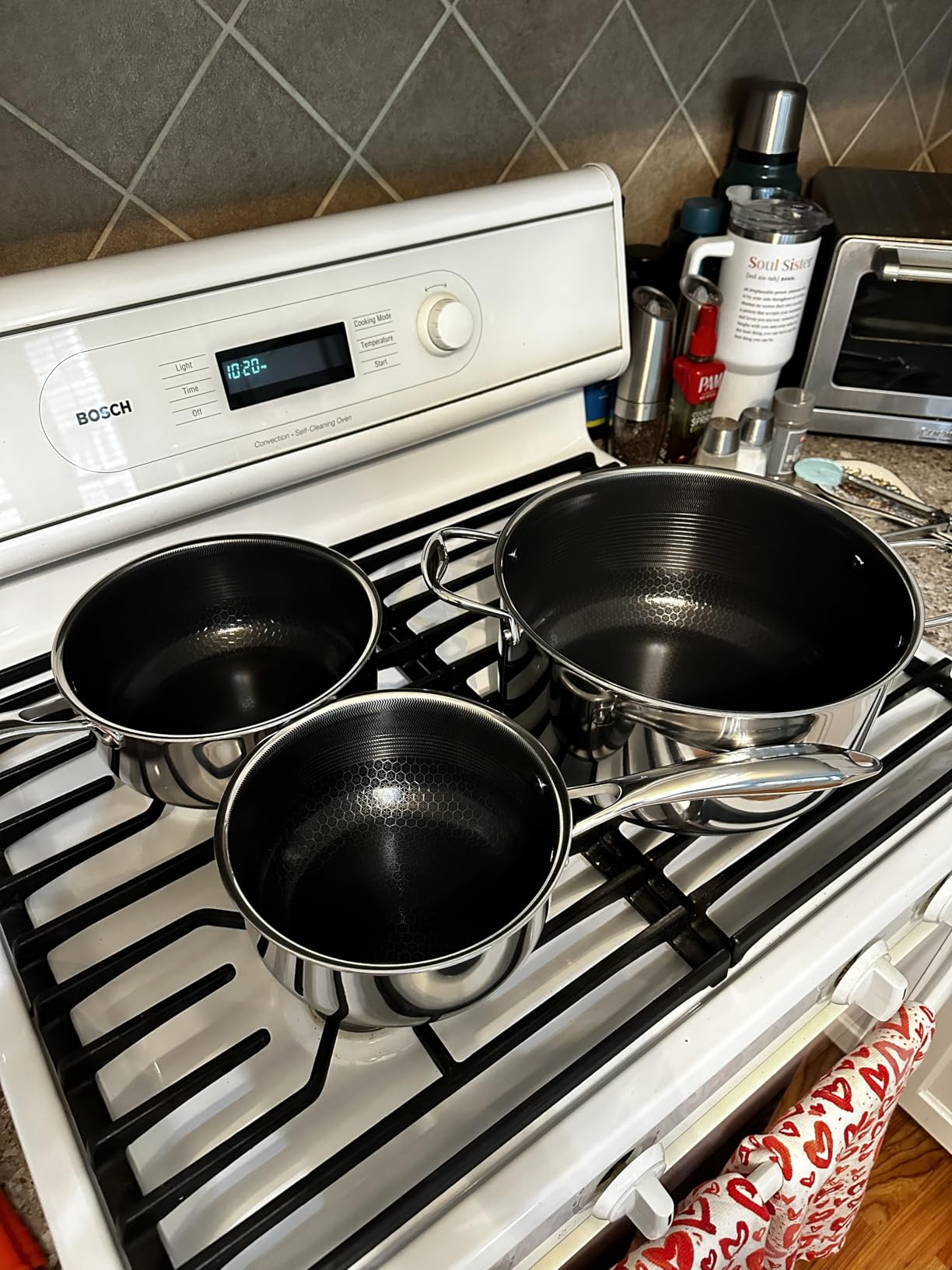 HexClad Hybrid Nonstick 6 Pc Pot Set & Trivets, 2, 3, and 8-Qt Pots & Lids | Stay-Cool Handles, Dishwasher and Oven Safe, Compatible with All Cooktops, Induction Ready customer photo 2