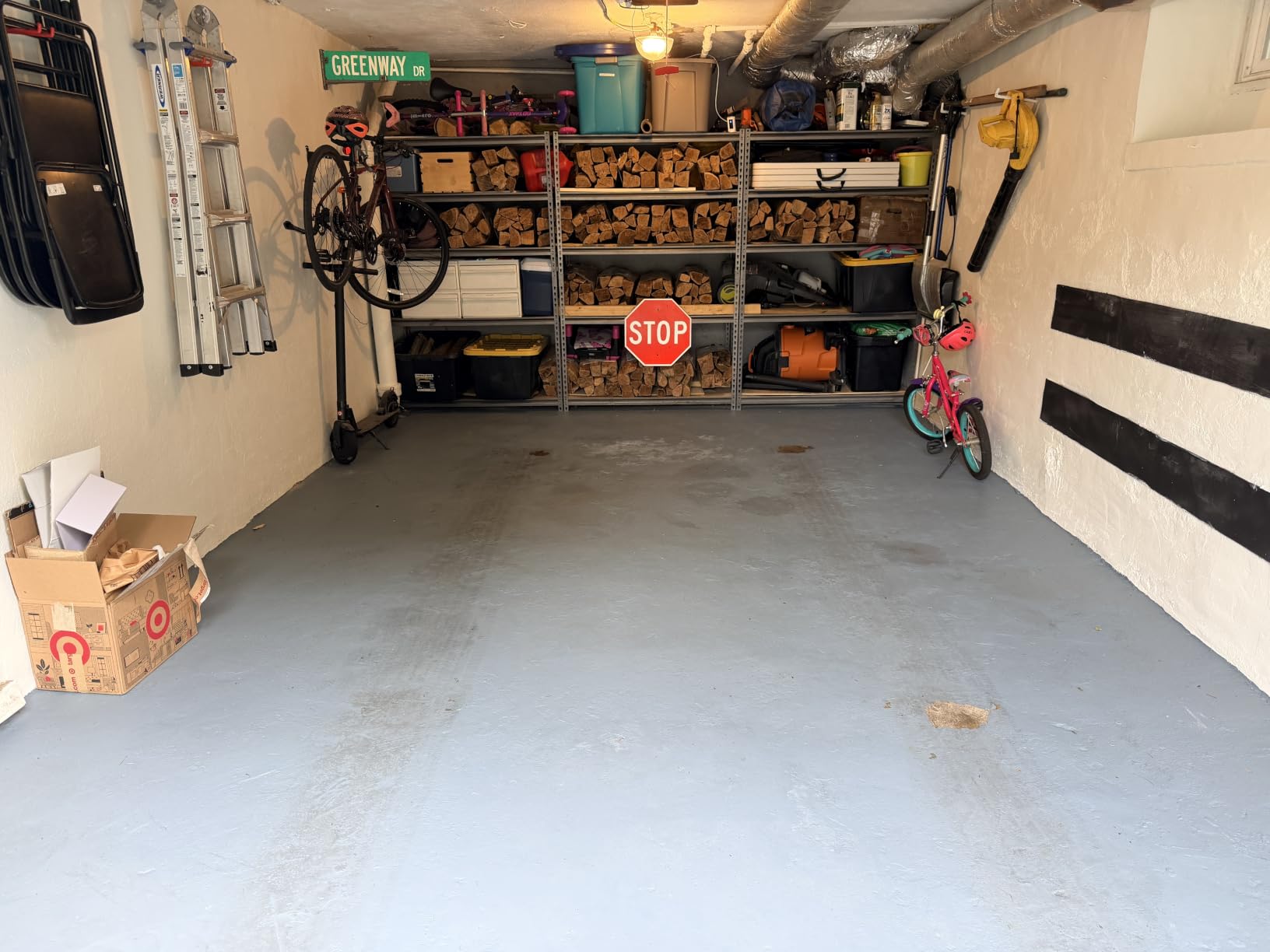 Grandroad auto 8x20 FT Garage Floor Mat, 2.8mm Thickened Flooring Roll for Under Car Diamond Plate PVC Rubber Mat with 20 Pcs Tapes, Non-Slip Floor Mat for Garage, Warehouse, Gyms, Trailer, Black customer photo 2