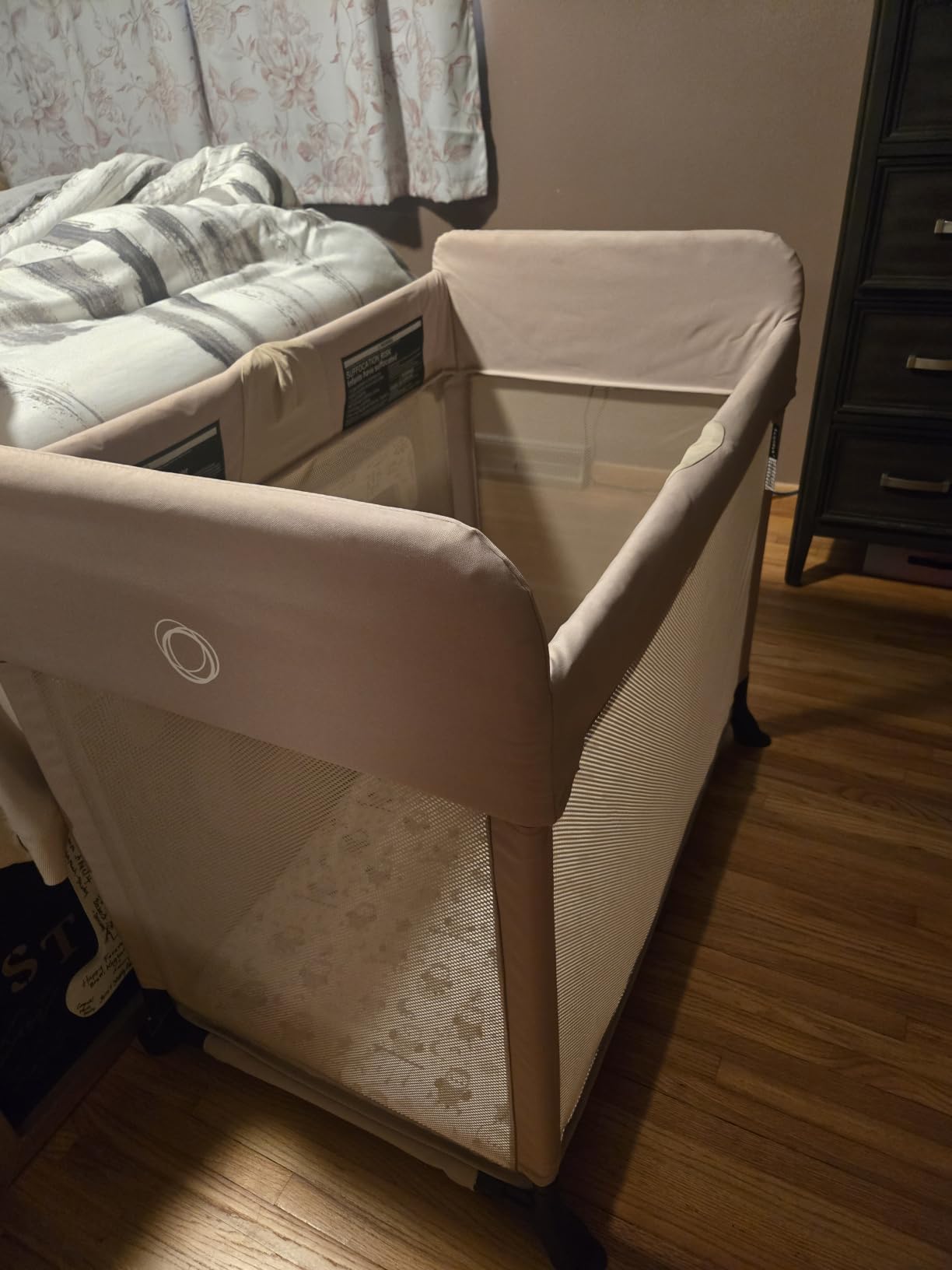 Bugaboo Stardust Portable Playard 1 Second Fold Travel Play Yard - Taupe customer photo 1
