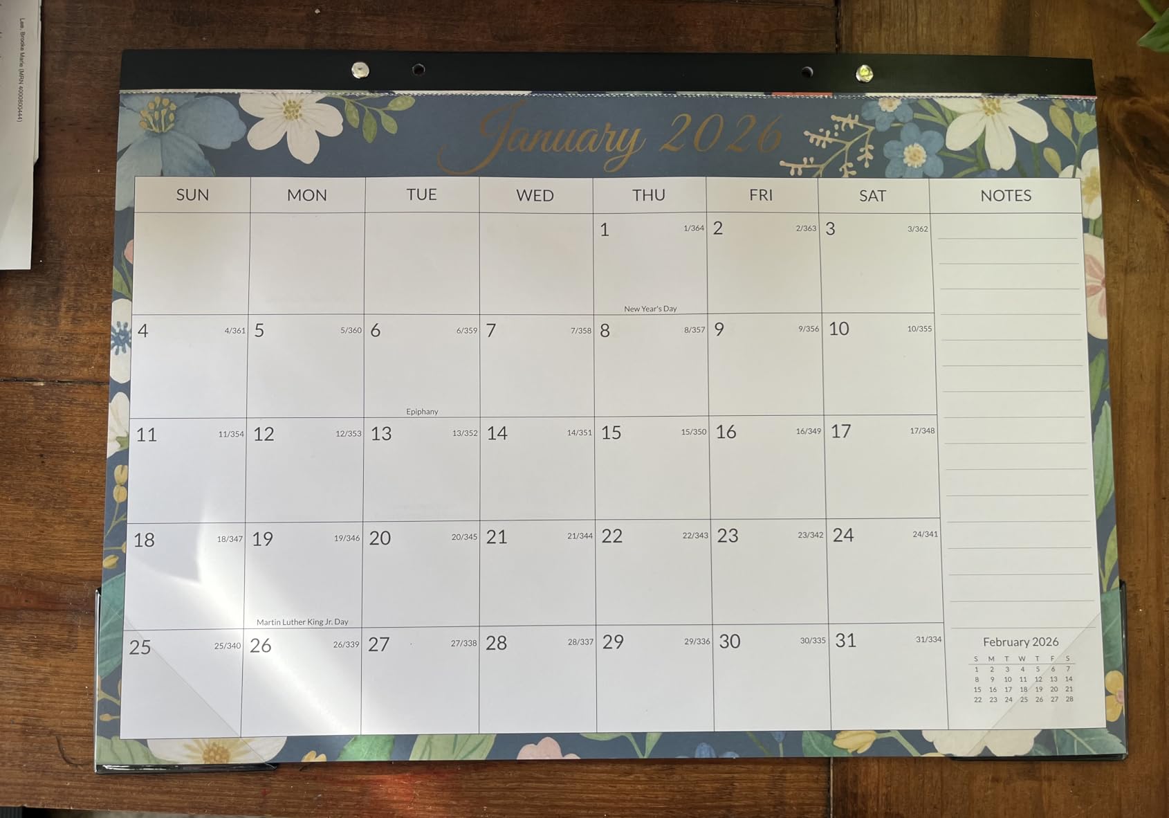SUNEE Desk Calendar 2026-2027, 17