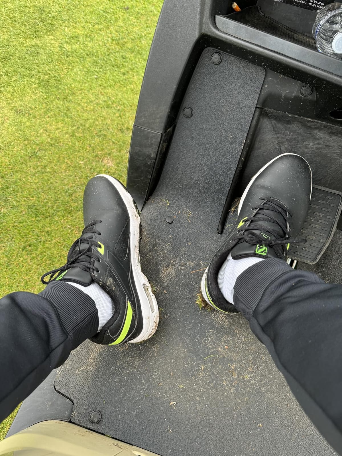 FENLERN Men's Golf Shoes Waterproof Wide Spiked Non Slip customer photo 2