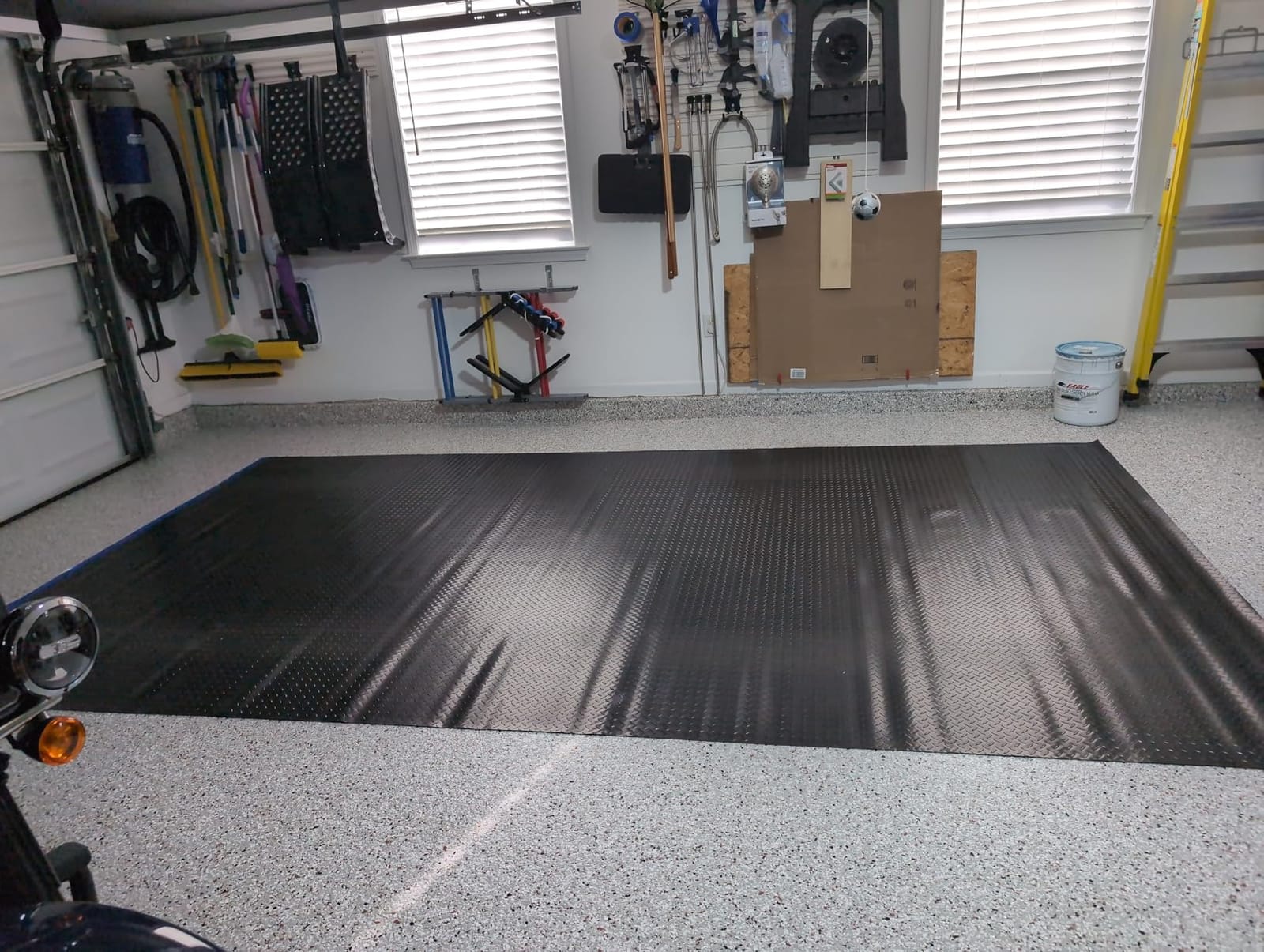 TUFFIOM 7.5 x 17 FT Garage Floor Mat, Thickened Coin Plate PVC Garage Mats Flooring Roll for Under Car, Garage Car Parking Mats for Compact SUVS, Sports Car customer photo 2