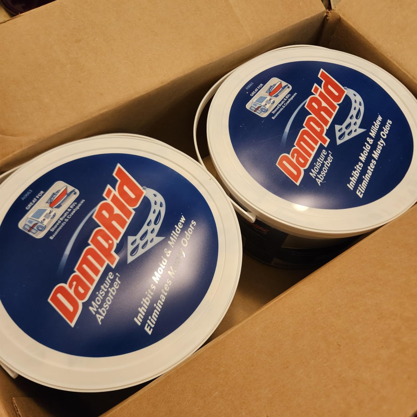 DampRid Hi-Capacity Fragrance Free Absorber Bucket, 2 lb. 15.5 oz. with Detection Strip, 2 Pack customer photo 2