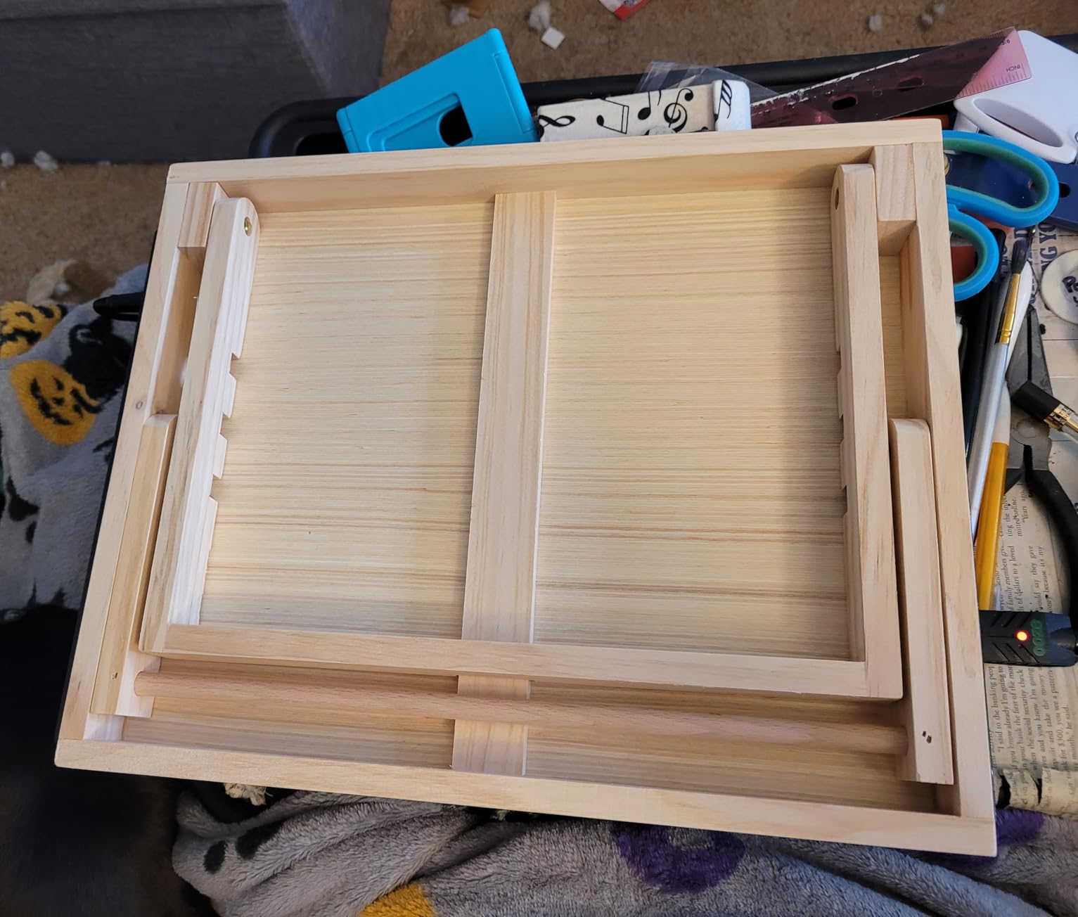 Easel for Painting Tabletop Easel 13 4/5 by 11 2/5 in customer photo 1
