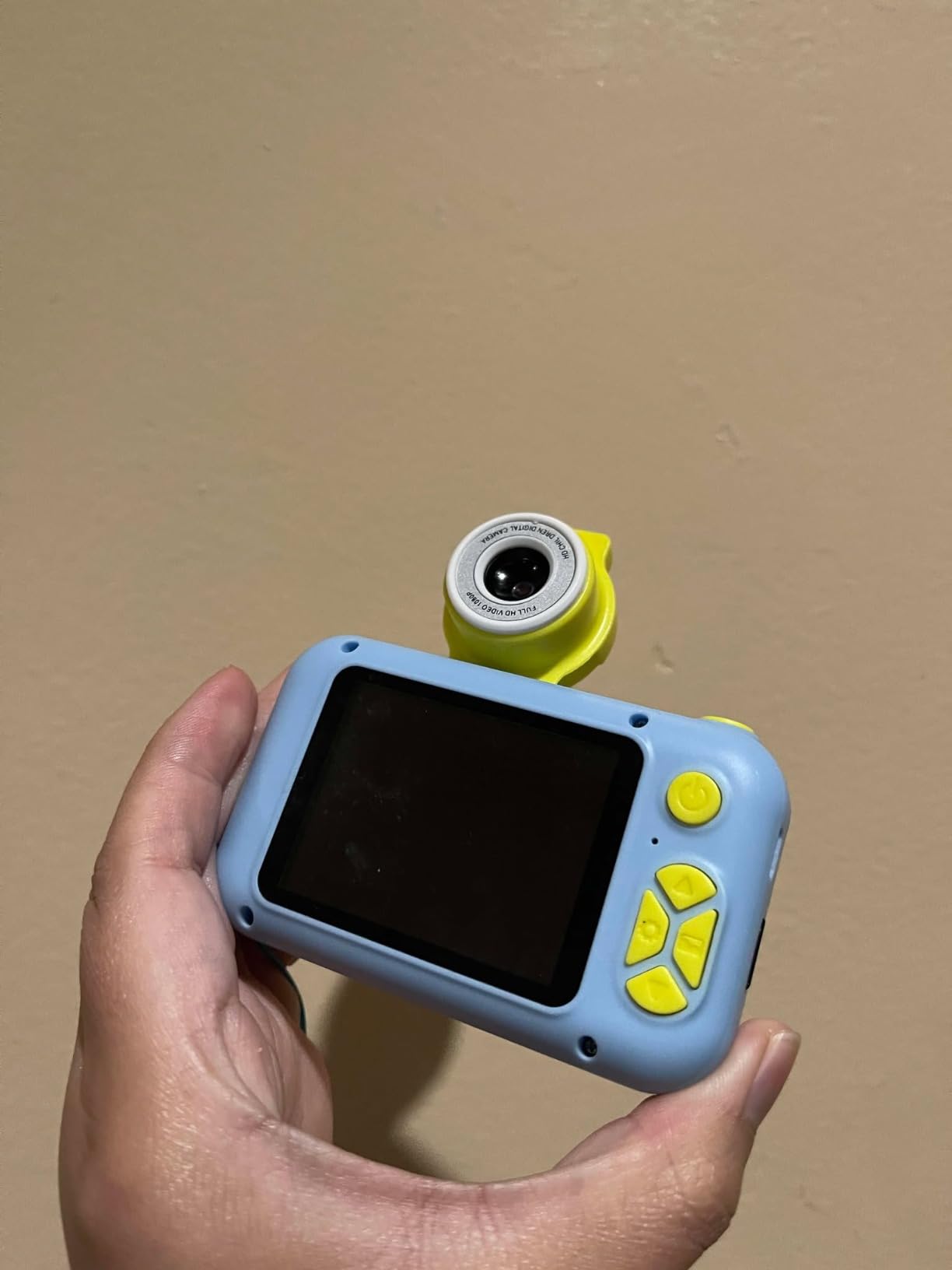 ARNSSIEN Kids Camera for Toddlers with 180°Flip Lens,2.4 Inch IPS Screen customer photo 1