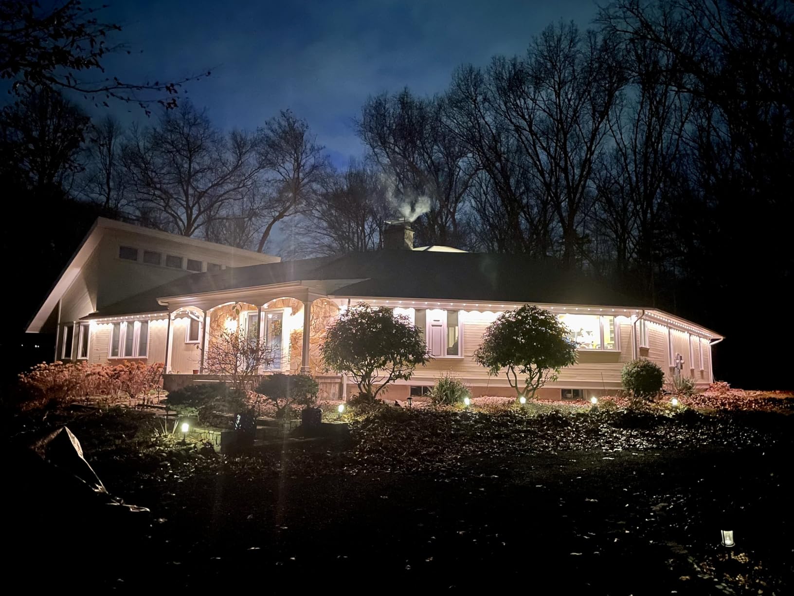 Govee Permanent Outdoor Lights 2, 100ft RGBIC Outdoor Lights with 100 Modes customer photo 2