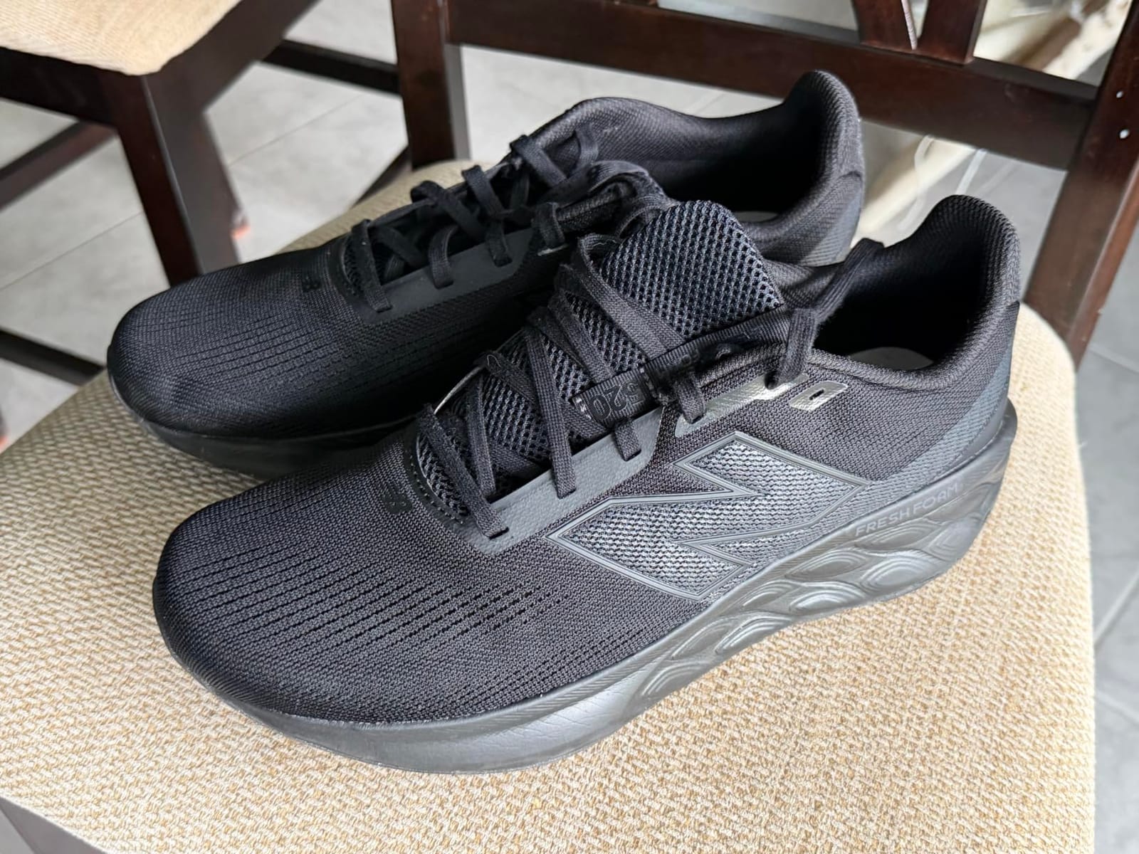 New Balance Men's Fresh Foam 520 v9 Running Shoe customer photo 1