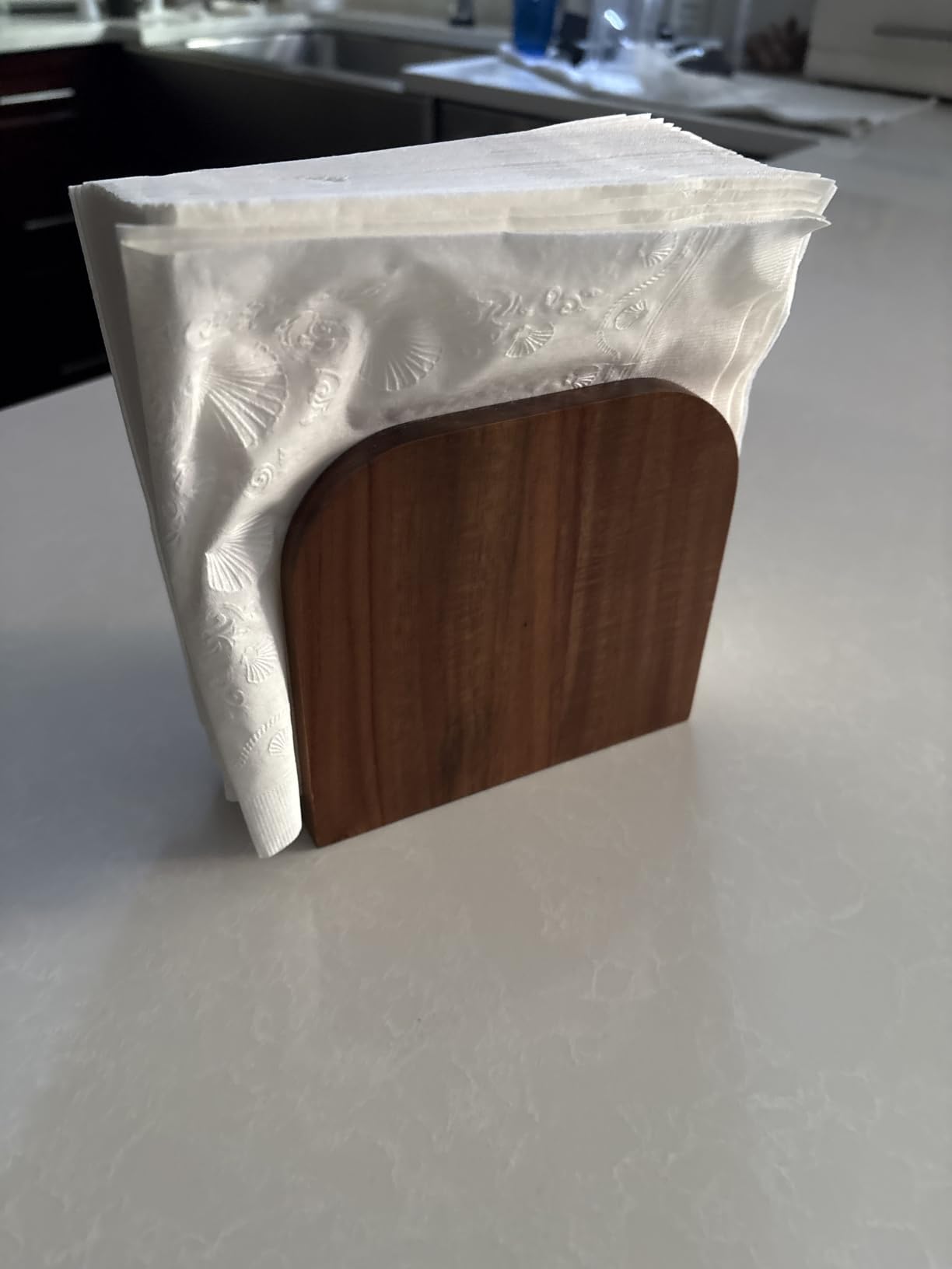 ALELION Acacia Wood Napkin Holder for Table, Wooden Upright Napkin Holders for Kitchen, Standing Napkin Dispenser for Kitchen Dining Room Party Cocktail Outdoor Use customer photo 2