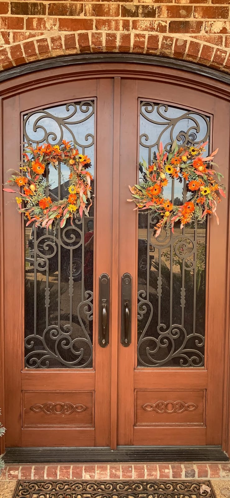 J'FLORU Artificial Fall Wreath 22 Inch Autumn Wreaths for Front Door Orange Daisy Wreath with Wildflowers Berries for Indoor Outdoor Wall Farmhouse Thanksgiving Day Harvest Festival Celebration customer photo 2
