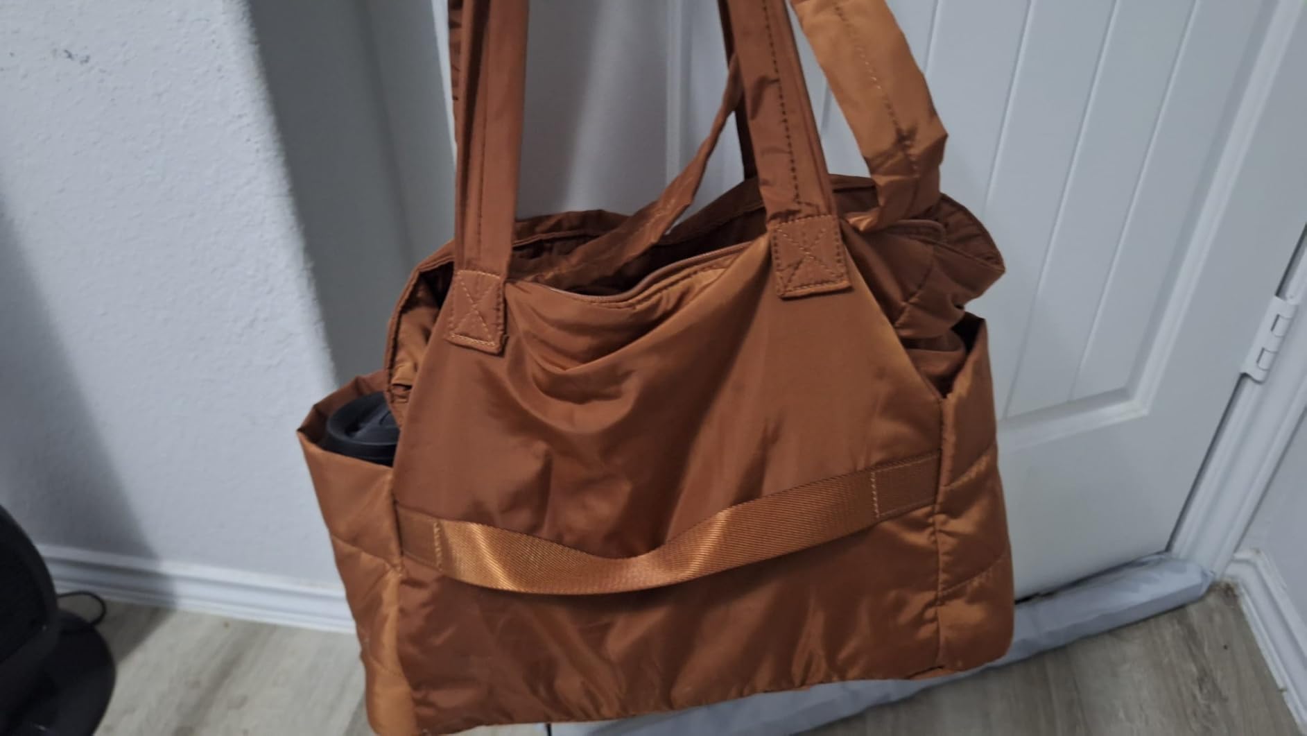 BAGSMART Puffy Tote Bag for Women, Lightweight Work Tote Handbag | 20L for 15.6