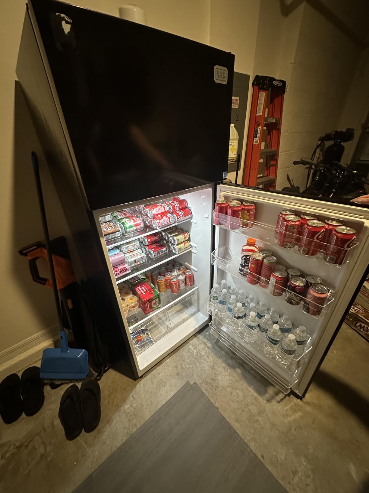 BLACK+DECKER 14.6 Cu. Ft. Top Mount Refrigerator, BR1460HS, Stainless Look | 2 Door Refrigerator with Top Freezer, Adjustable Temperature Control, Full Size for Homes and Apartments, Energy Star customer photo 1