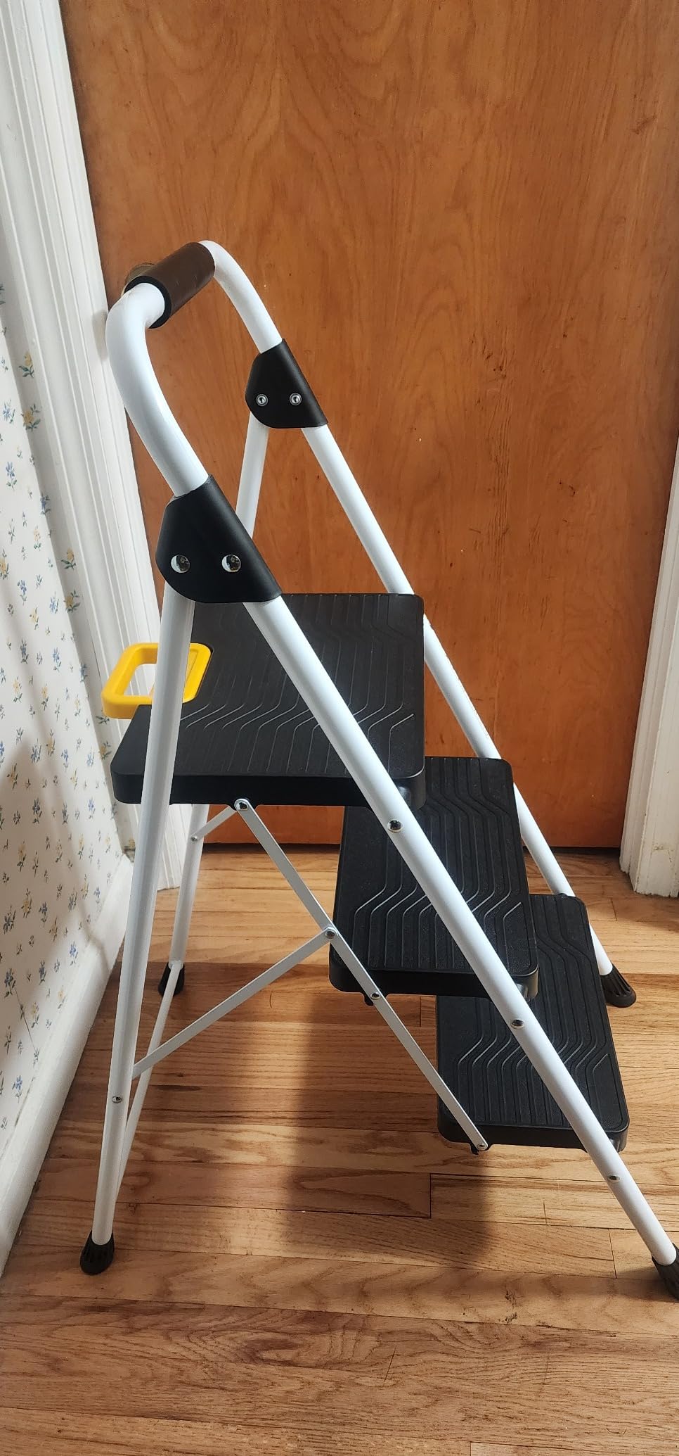 KINGRACK 4 Step Ladder, Folding Step Ladders for Home, 800lb Capacity, White | Step-ladder with Safety Lock Non-Skid Wide Pedals, and Handrail, Lightweight, Household Ladder for Home, Kitchen, Office customer photo 2