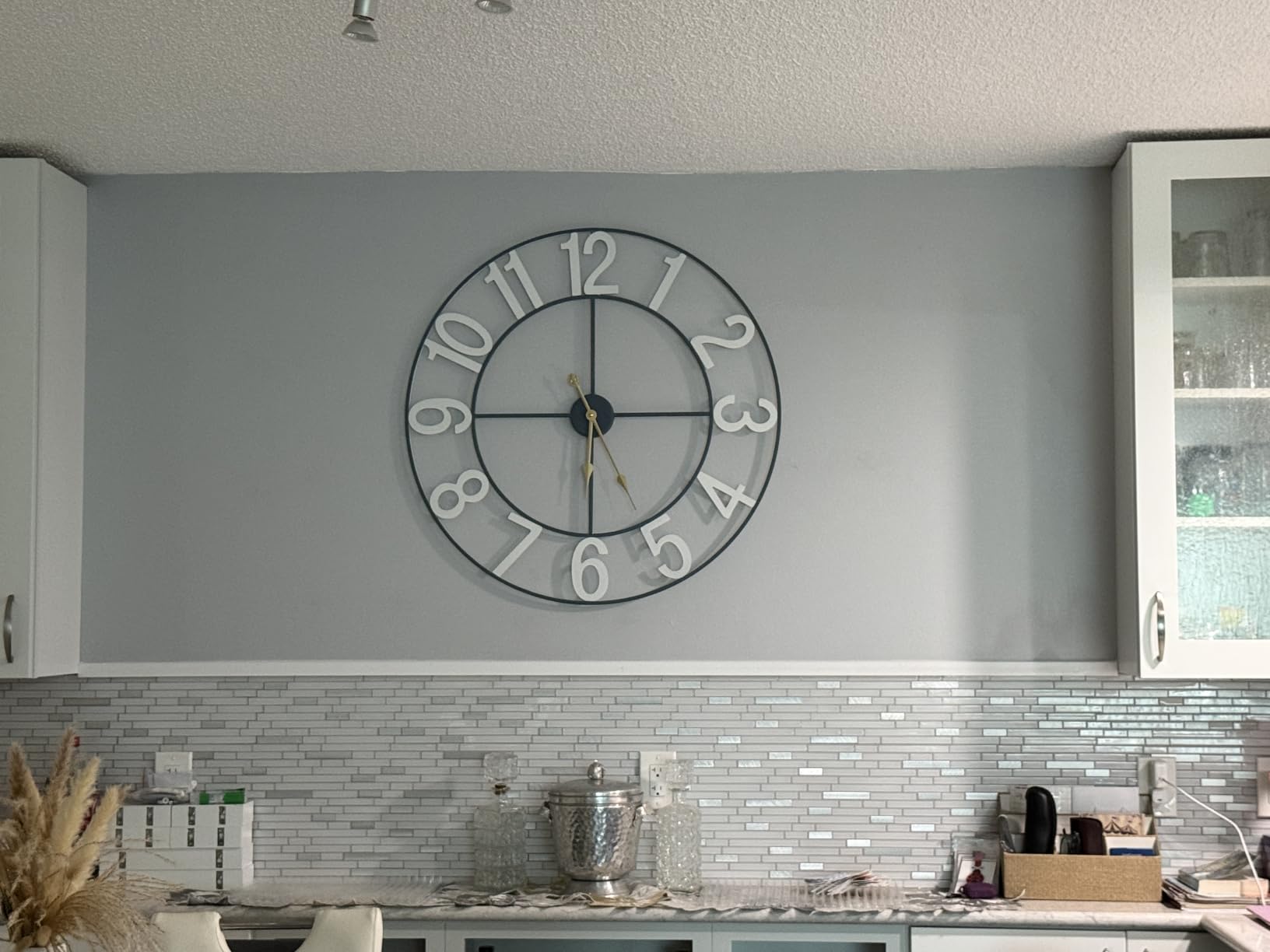 Sorbus Large Wall Clock, Metal Frame, Battery Powered (32 Inch, Black) customer photo 2