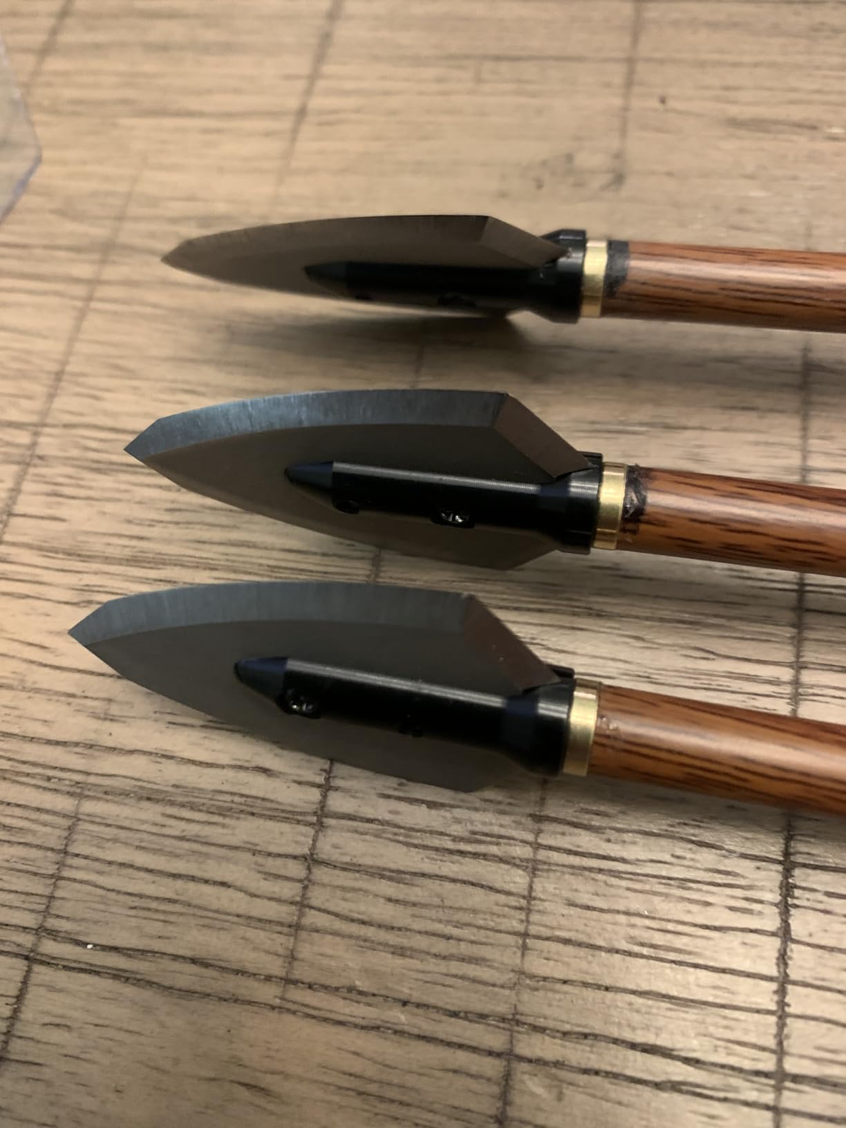 Magnus Single Bevel 2 Blade Broadhead, 3 Pack, 150 Grain | Razor-Sharp Fixed Blade Hunting Broadhead, Cut-on-Contact Design, Made in USA customer photo 2