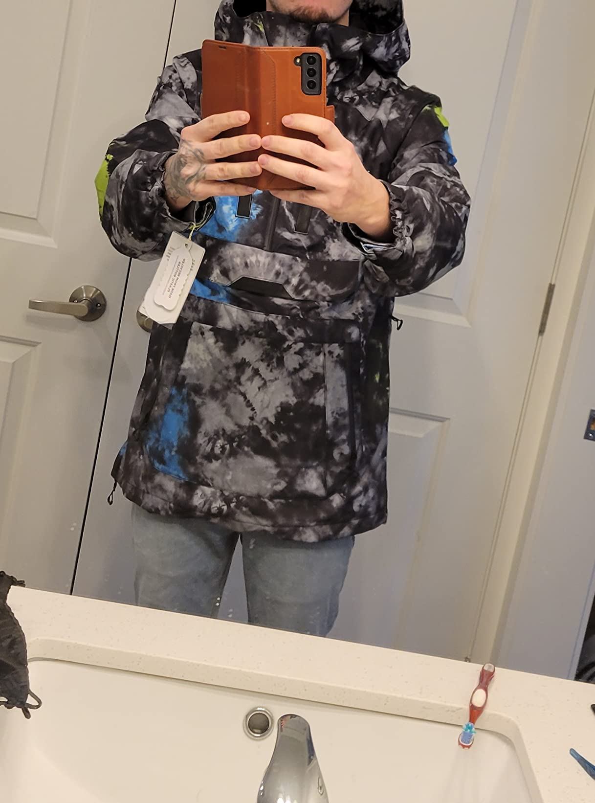 Volcom Men's Brighton Pullover Anarok Hooded Snowboard Jacket customer photo 2