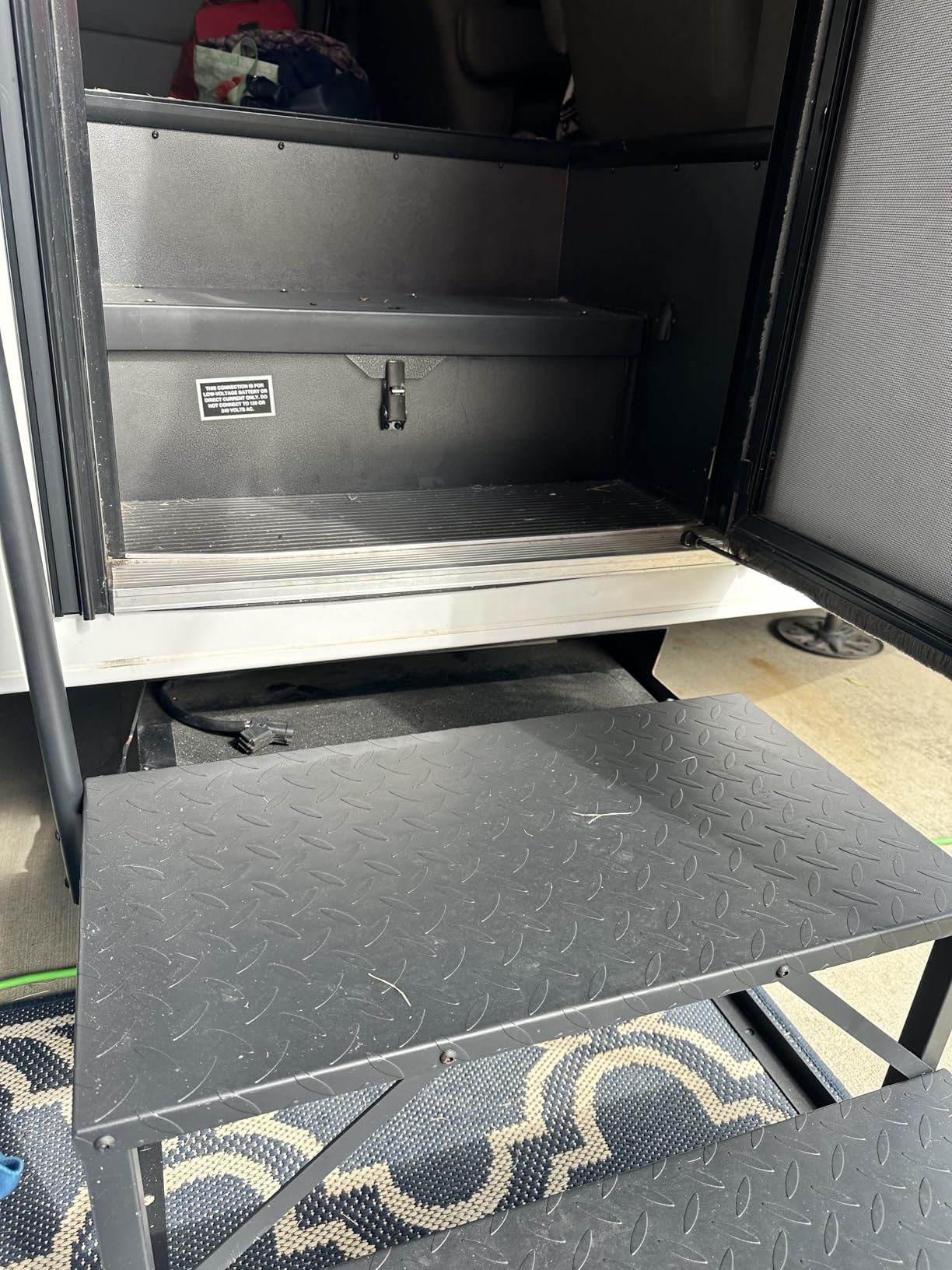 Nilight RV Steps Handrail 2 Step Portable Stairs Camper Trailer 5th Wheel customer photo 2