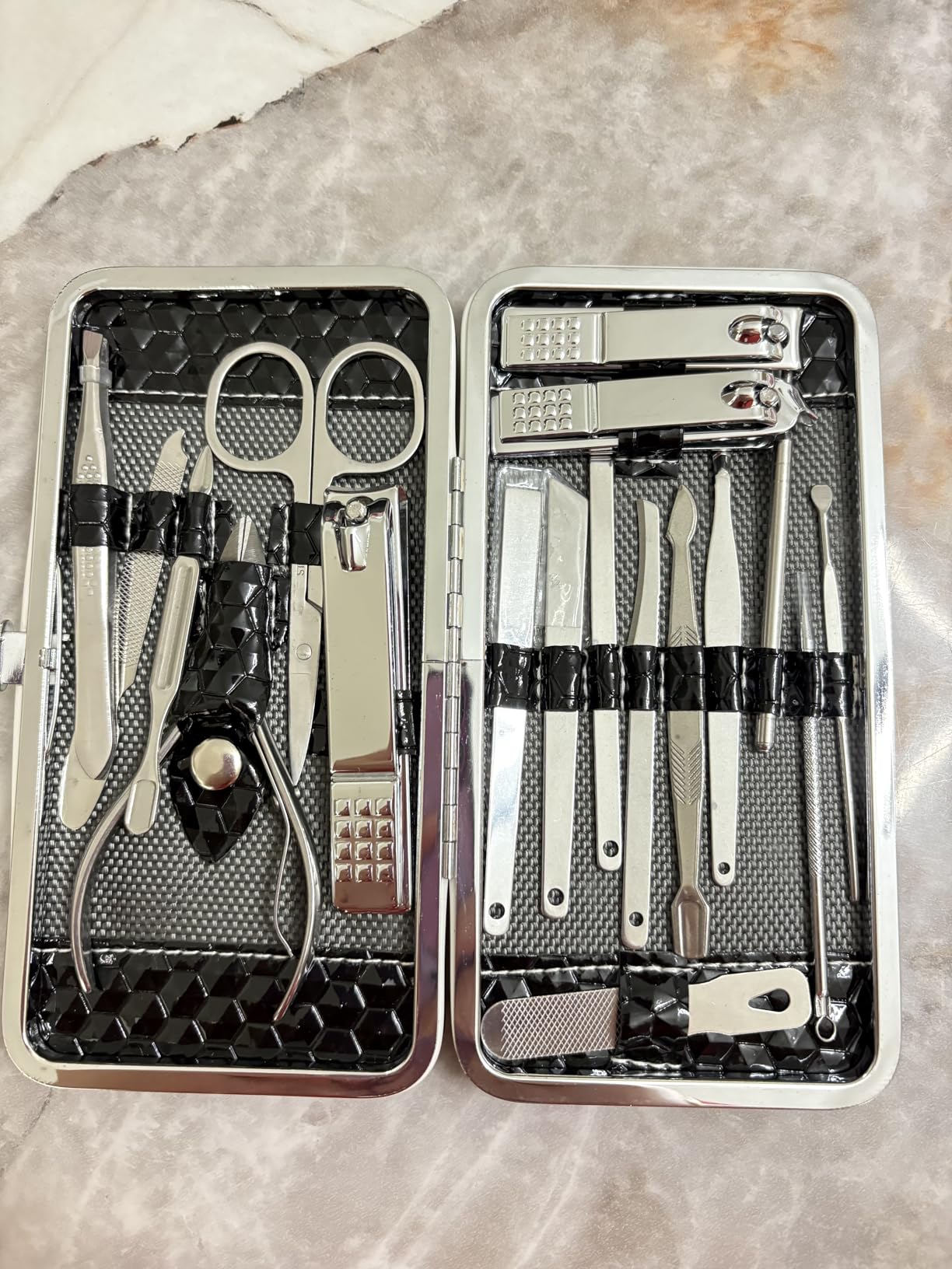 Yougai Nail Clippers set for Men and Womens Gift Manicure Set 18 Pieces Stainless Steel Manicure Kit,Nail Care Tools with Luxurious Travel Case customer photo 2