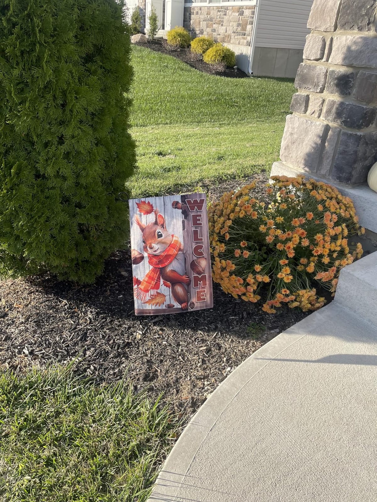 Welcome Fall Garden Flag 12x18inch The Nut Squirrel Fall Autumn Thanksgiving Garden Flags Yard Porch House Flag Double-Side For Home Outdoor Yard Patio Lawn Decor, Garden Decorations customer photo 1