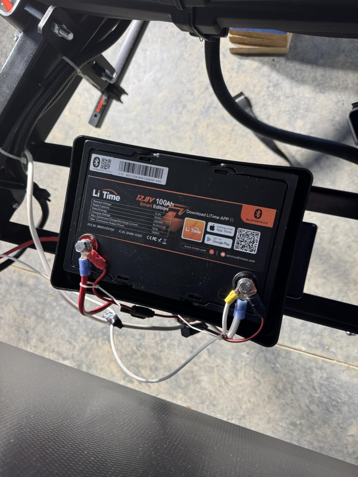 LiTime 12V 100Ah Bluetooth Trolling Motor LiFePO4 Battery customer photo 2