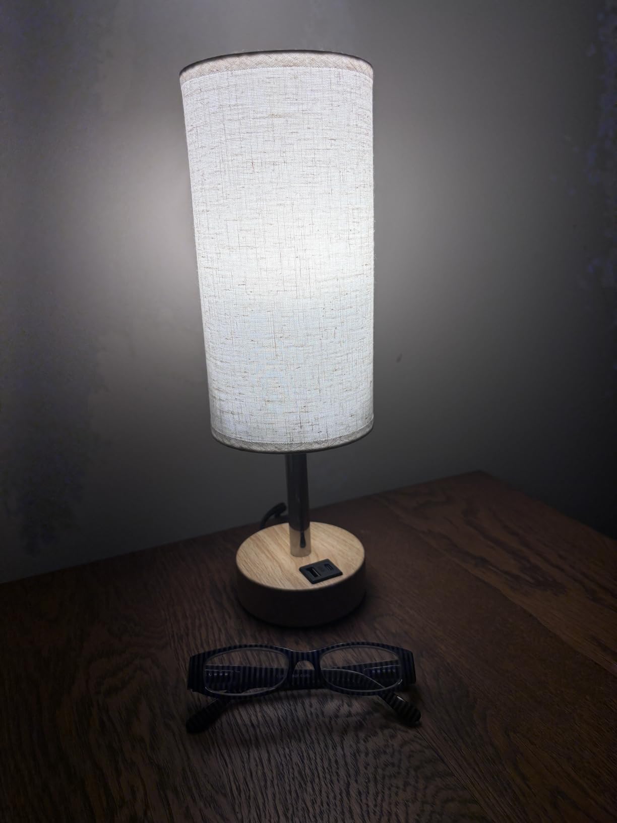 Dicoool Bedside Table Lamp for Bedroom - 3-Way Dimmable Touch Lamp, USB A+C customer photo 1