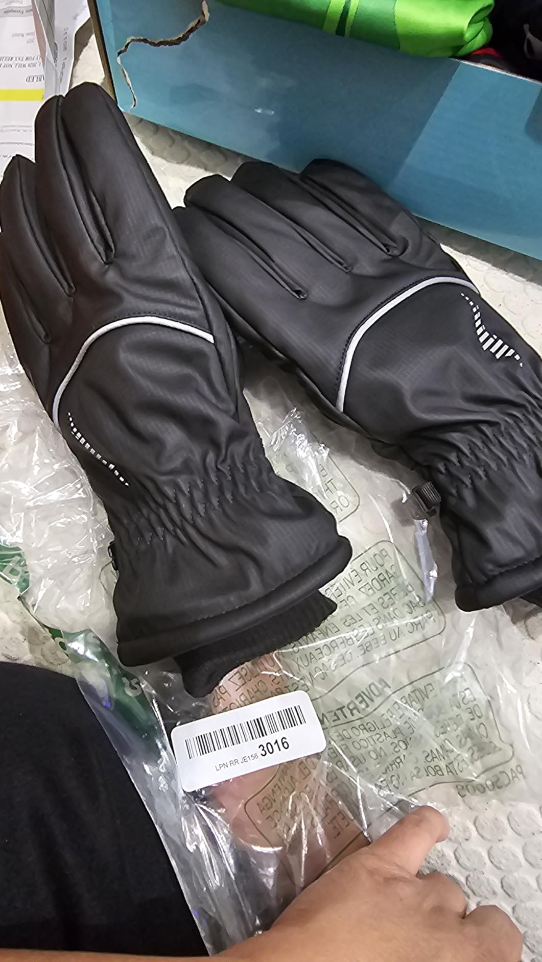 rivmount Winter Gloves with Waterproof/Touchscreen/Warm, Thermal Snow Glove for Cold Weather Running, Ski, Cycling, Women Men customer photo 2