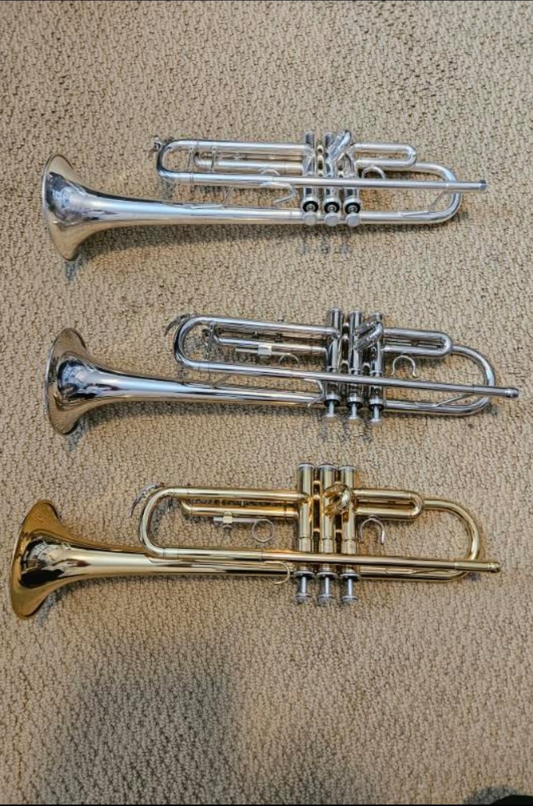 CAHAYA Bb Trumpet Instrument Brass Student Trumpet Trompeta Set Gold | Includes Hard Case, 7C Mouthpiece & Gloves. Standard Brass Trumpet Instrument for Beginner and Advanced Students customer photo 2