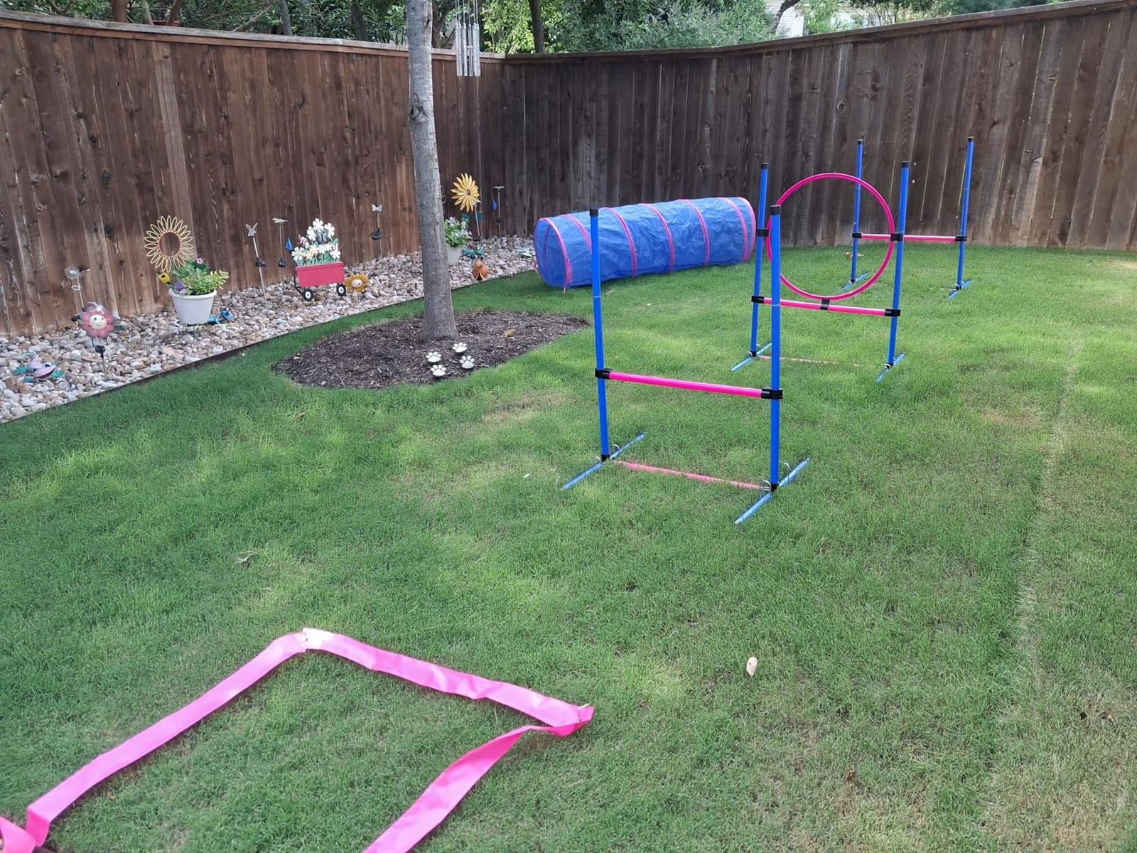 Dog Agility Course Backyard Set,Dog Agility Equipment, Dog Obstacle Course Backyard With 2-Set Agility Hurdle ,Jump Ring, 8 Weave Poles, Tunnel, Pause Box, Toy Balls And 2 Portable Carrying Bags customer photo 1