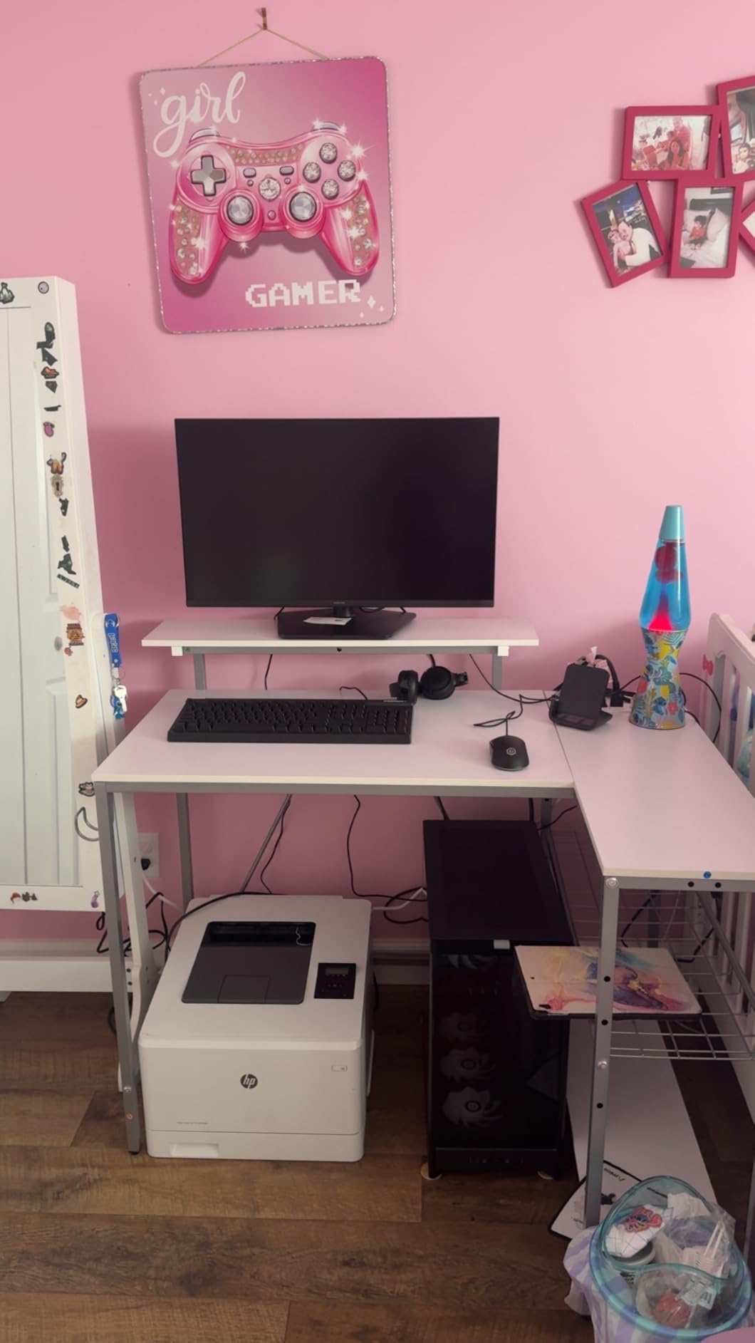 Bestier 42-Inch L-Shaped Computer Desk with Charging & LED, Black customer photo 2