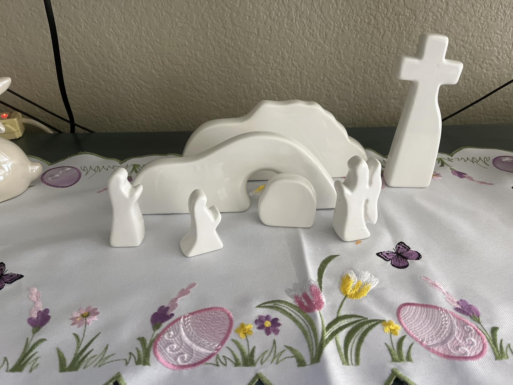 NEROSUN Empty Tomb Easter Scene and Cross Decoration, Wooden Jesus Resurrection Nativity Set, Religious Christian Tabletop Decor for Home Office Christian customer photo 2