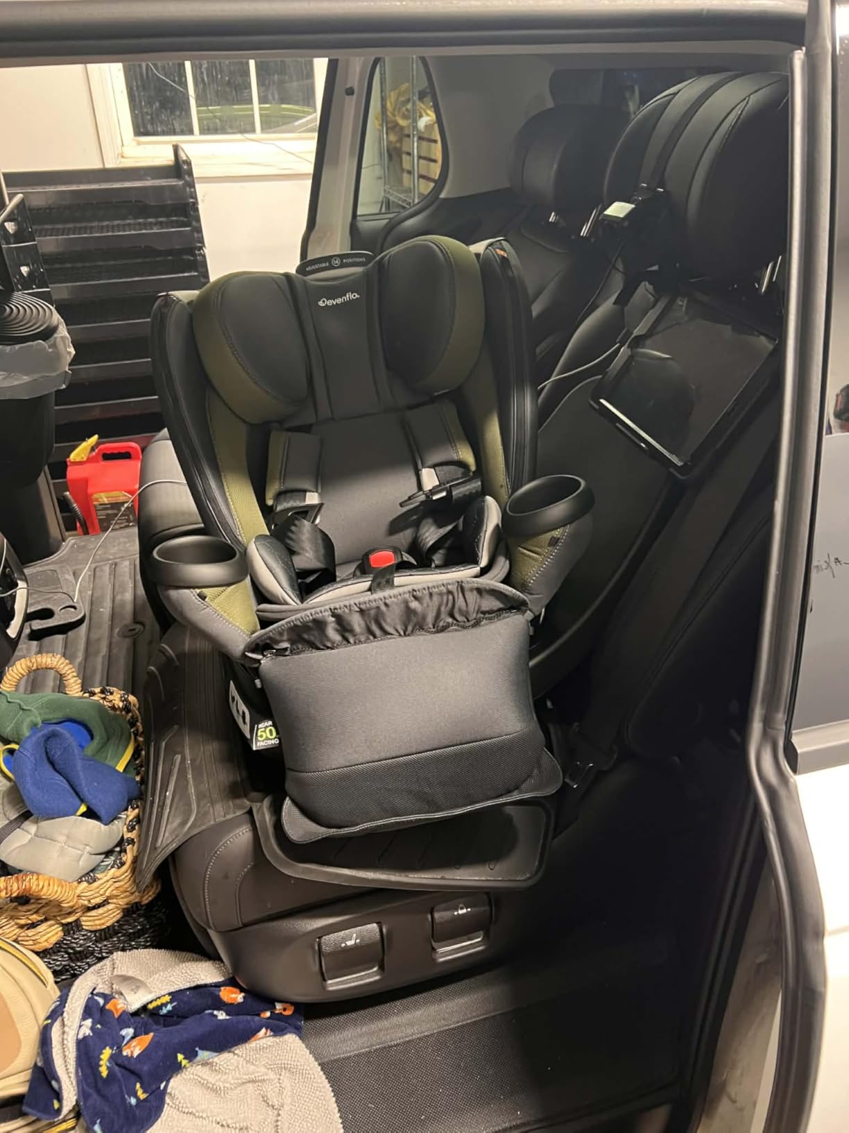 Evenflo Revolve360 Extend All-in-One Rotating Car Seat | with Quick Clean Cover, Rear-Facing, Forward-Facing, Highback Booster Mode, Infant to 12 Years (Rockland Green) customer photo 1