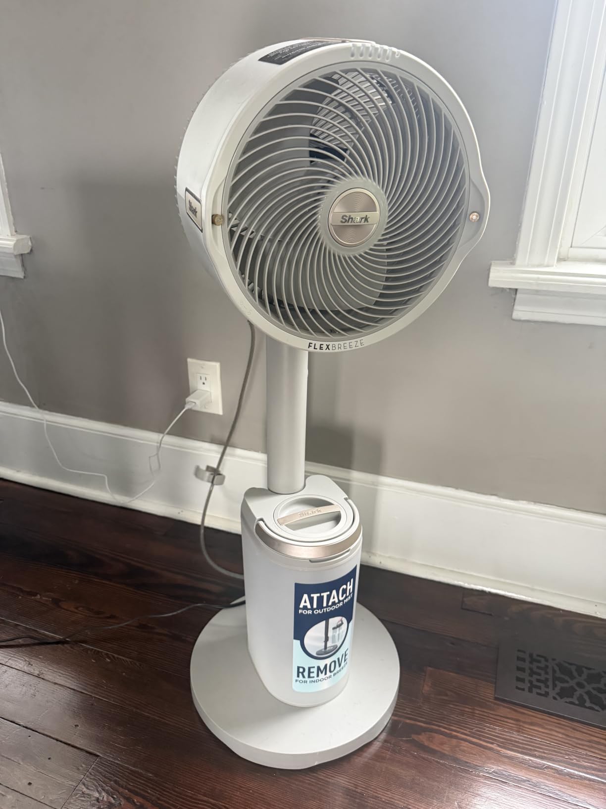 Shark FlexBreeze Pro Mist 2-in-1 Fan with Integrated Mist, Charcoal, FA302 | Corded/Cordless, Pedestal to Tabletop, up to 24-Hr Battery, up to 70 Ft of Power, 5 Speeds, with Integrated Misting Tank customer photo 2