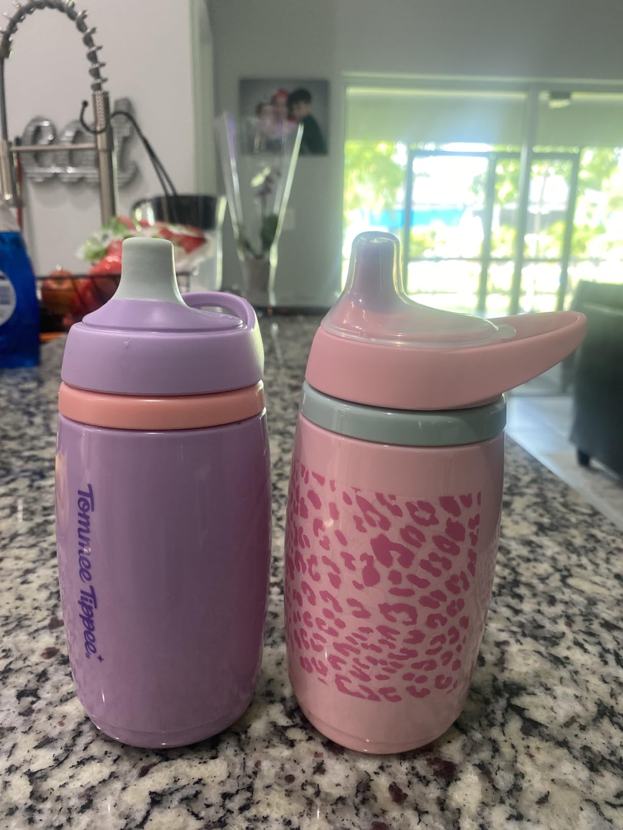 Tommee Tippee Toddler Sippy Cup, Sporty Spout, 1-3 Years, Insulated customer photo 2
