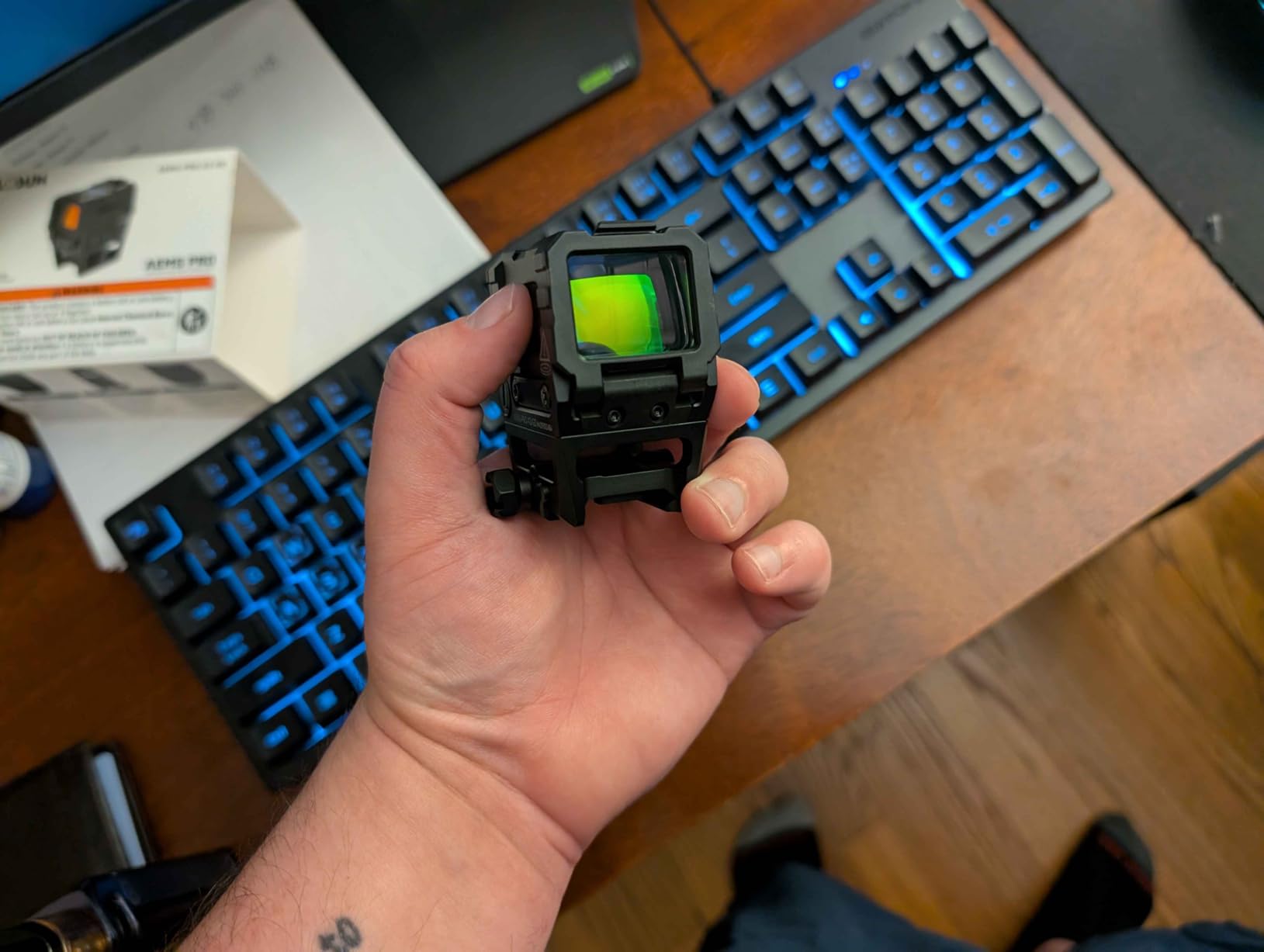 HOLOSUN AEMS X2 PRO/CORE Series 2MOA Dot Multi-Reticle Shake Awake Enclosed Optic customer photo 1