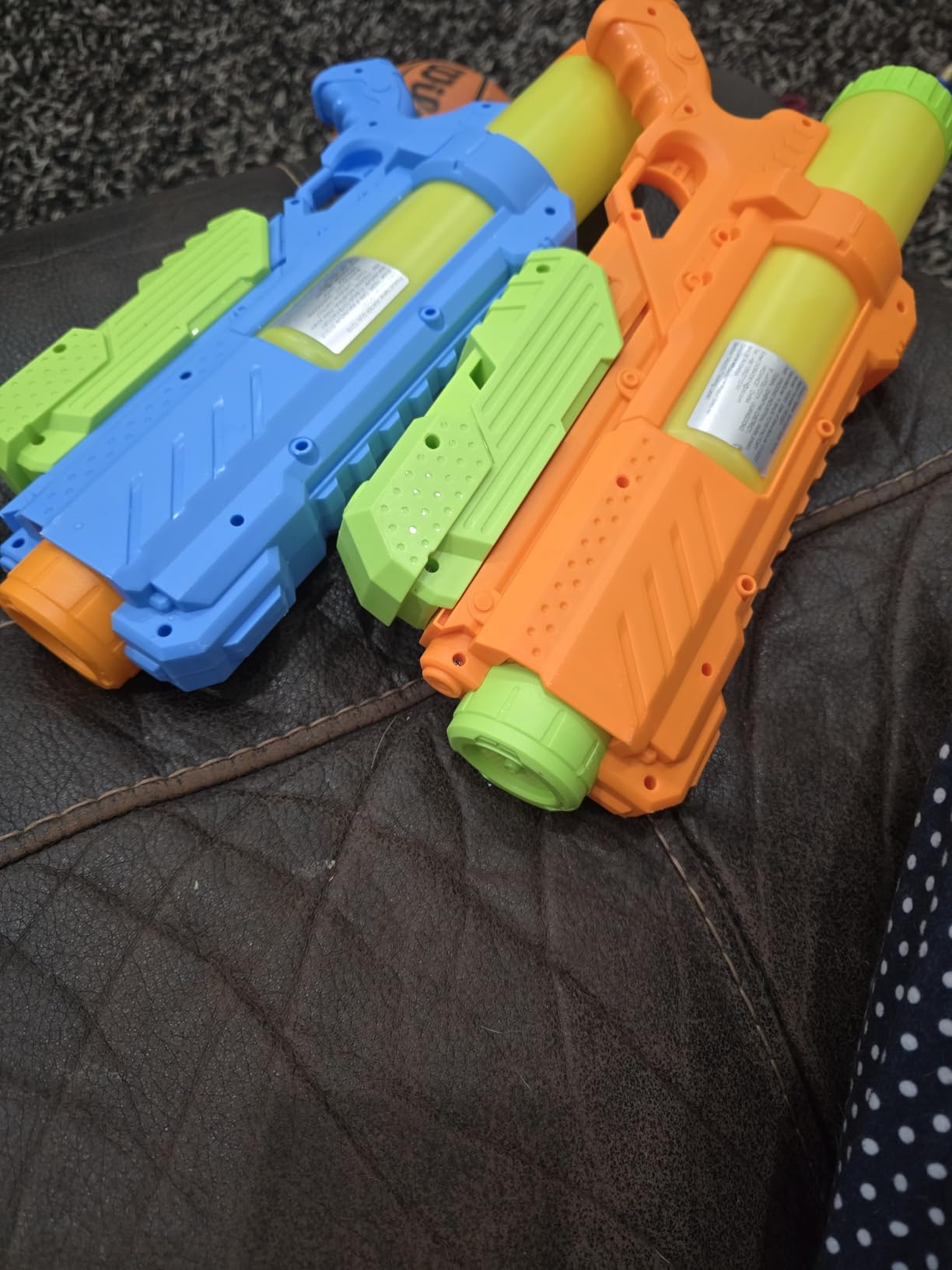 Super Water Gun for Kids Adults: 2 Pack - 1200CC Water Toy Gun Super Water Squirt Blaster Soaker Long Range High Capacity Swimming Pool Beach Outdoor Summer Fun Party Games, Gifts for Boys and Girls customer photo 1