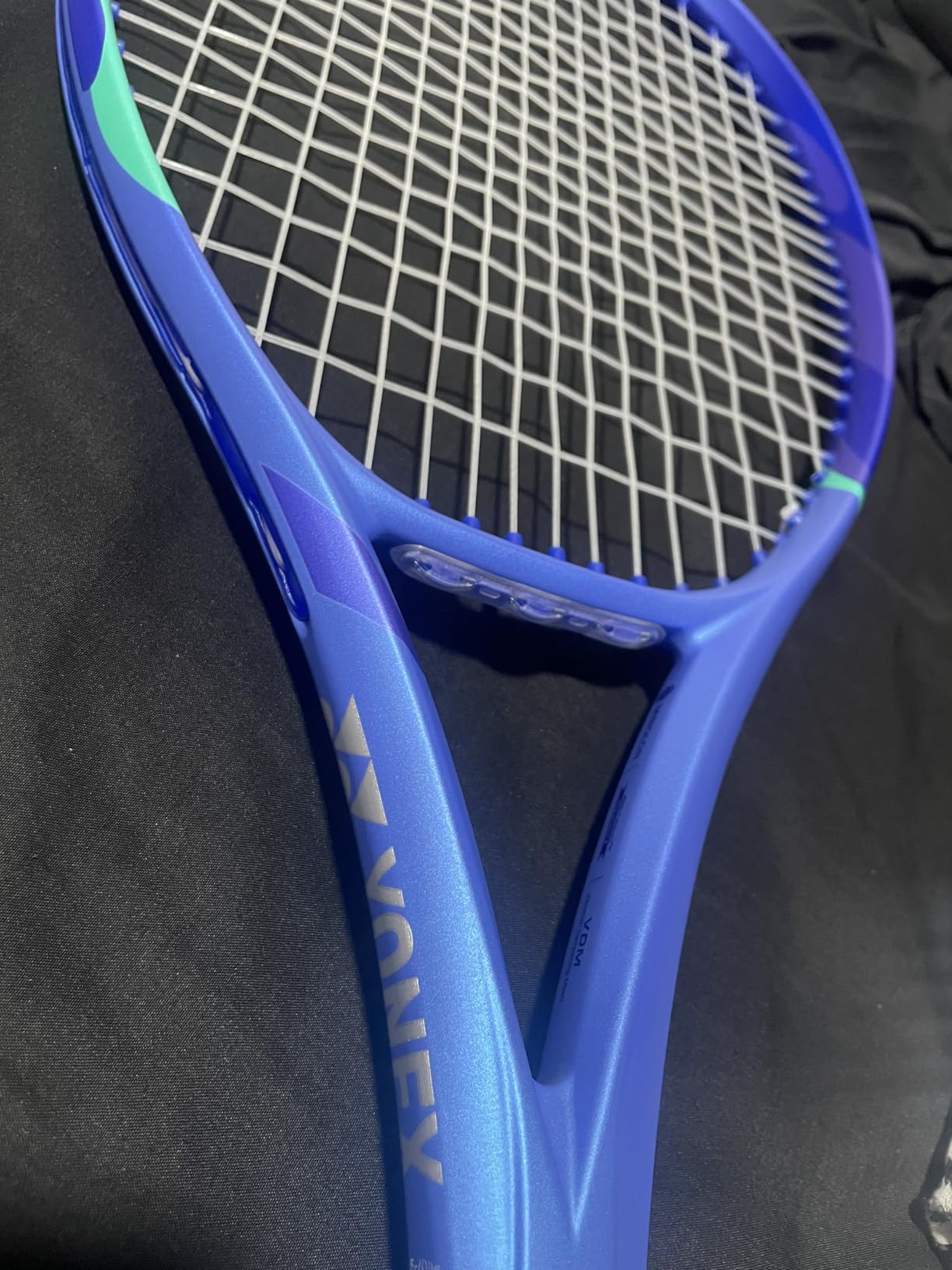 YONEX Unisex EZONE 100 Blast Blue Racquet | Powerful 16x19 Strings Arm-Friendly Graphite Racket for Advanced Tennis Players customer photo 2