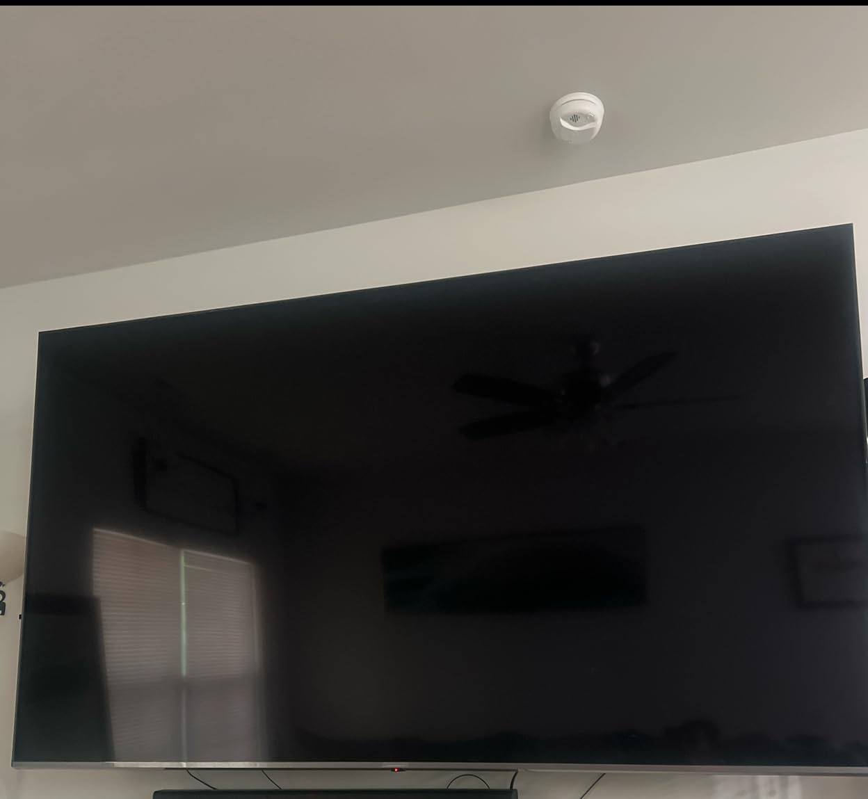 monTEK Heavy Duty Full Motion TV Wall Mount for 37-90 Inch TVs up to 165 lb | Dual articulating arms extend 16.6 in; smooth tilt and swivel, 4X load tested, max VESA 600x400 mm, 12/16 in wood studs customer photo 2