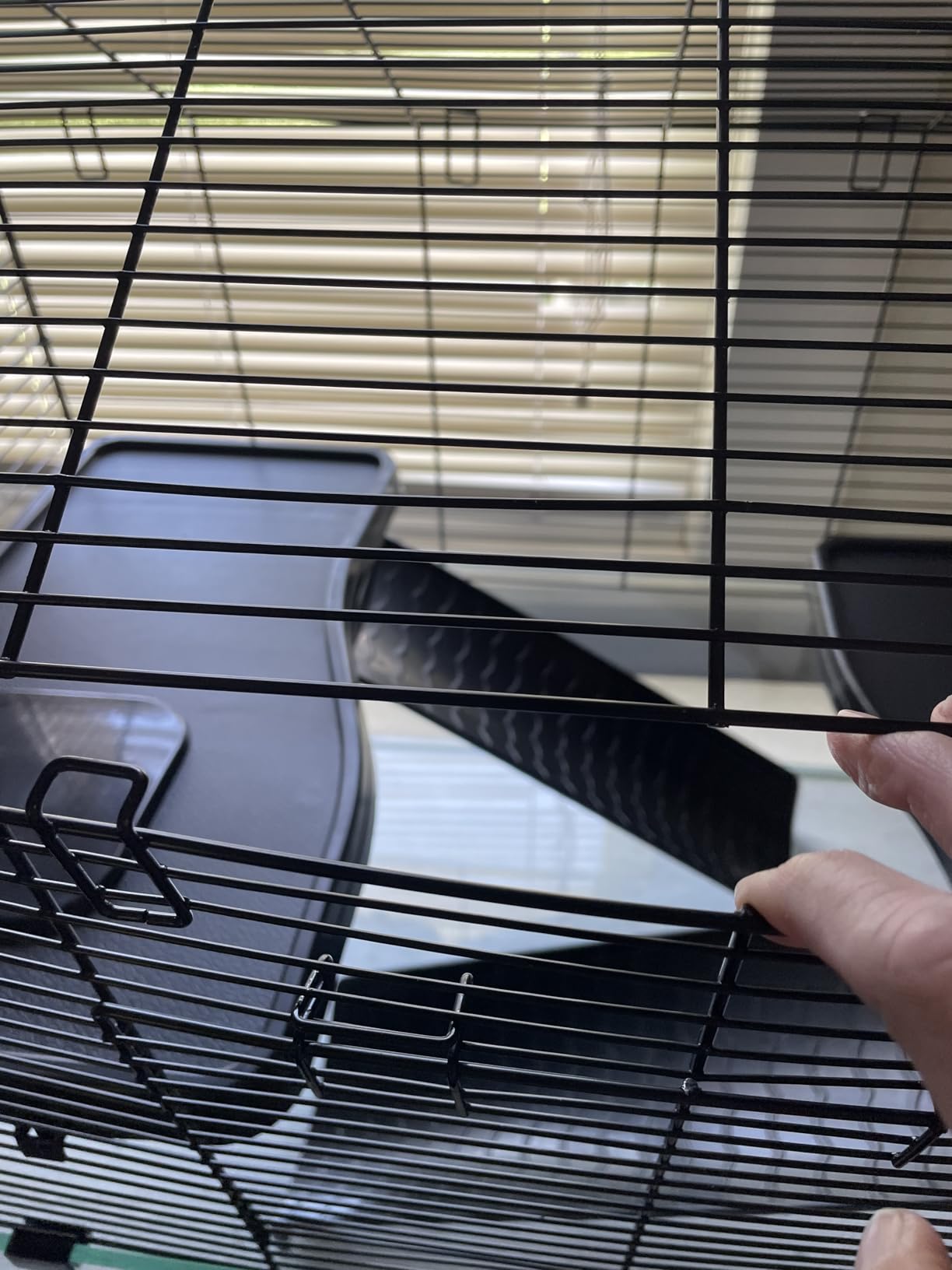 VEVOR Hamster Cage, 360°Viewing Transparent Hamster Habitats, Small Animal Cage, 22.8 x 15 x 21.3 in, Ventilated Pet Mouse Cages with Water Bottle, Portable Hamster House for Rats, Guinea Pigs customer photo 2