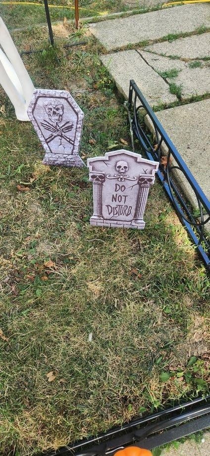 6 Pack Halloween Yard Signs Tombstone Set – 15 x 10 Inch Large Plastic Graveyard Decorations with Stakes, RIP Skull and Skeleton Tombstones for Lawn, Outdoor Haunted House and Party Decor customer photo 1
