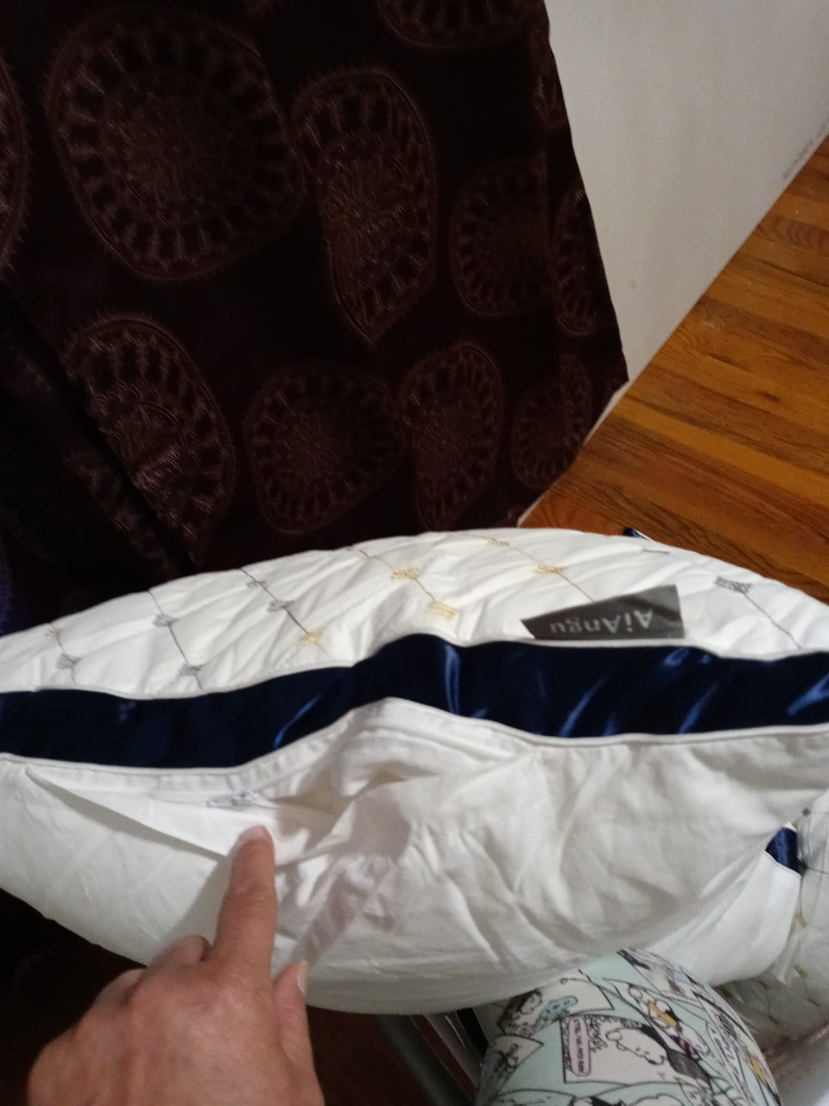 Canadian Luxury Goose Down Pillow Queen Size - 900 Fill Power customer photo 2