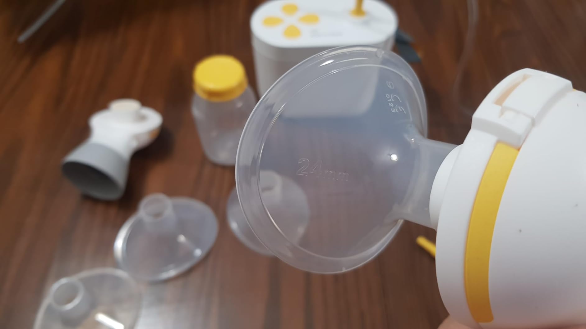 Medela Pump in Style Pro Double Electric Breast Pump, Hospital-Grade | Hospital Performance, Pump in Bottle, PersonalFit Plus Breast Shields customer photo 2