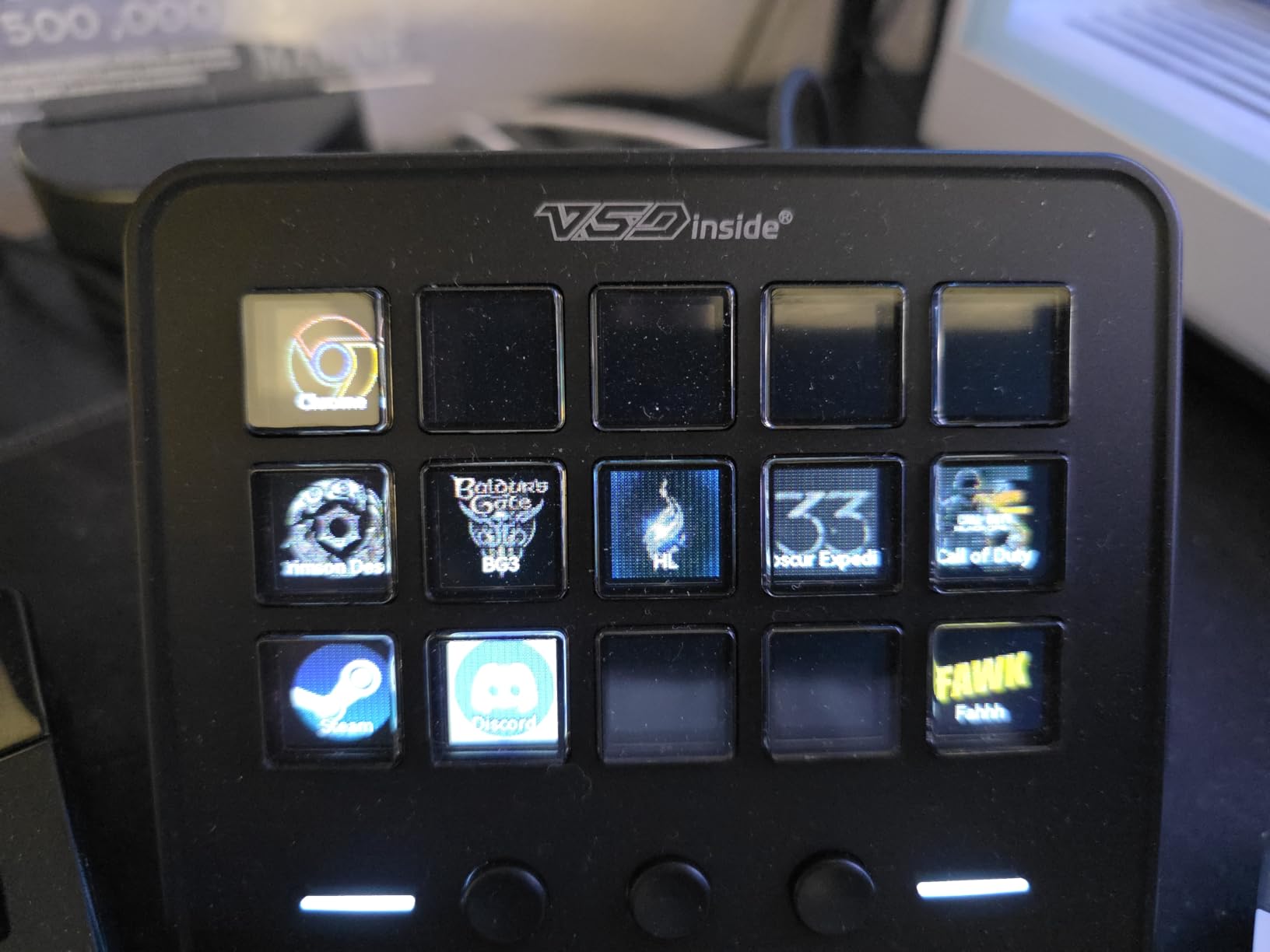 VSDINSIDE Macro Keypad, Stream Controller Deck Gaming Streaming Shortcut Keyboard, 18 Programmable Keys Customizable Visual AI Pad USB Soundboard for OBS, YouTube, Desk Office Setup, Laptop, PC, Mac customer photo 1