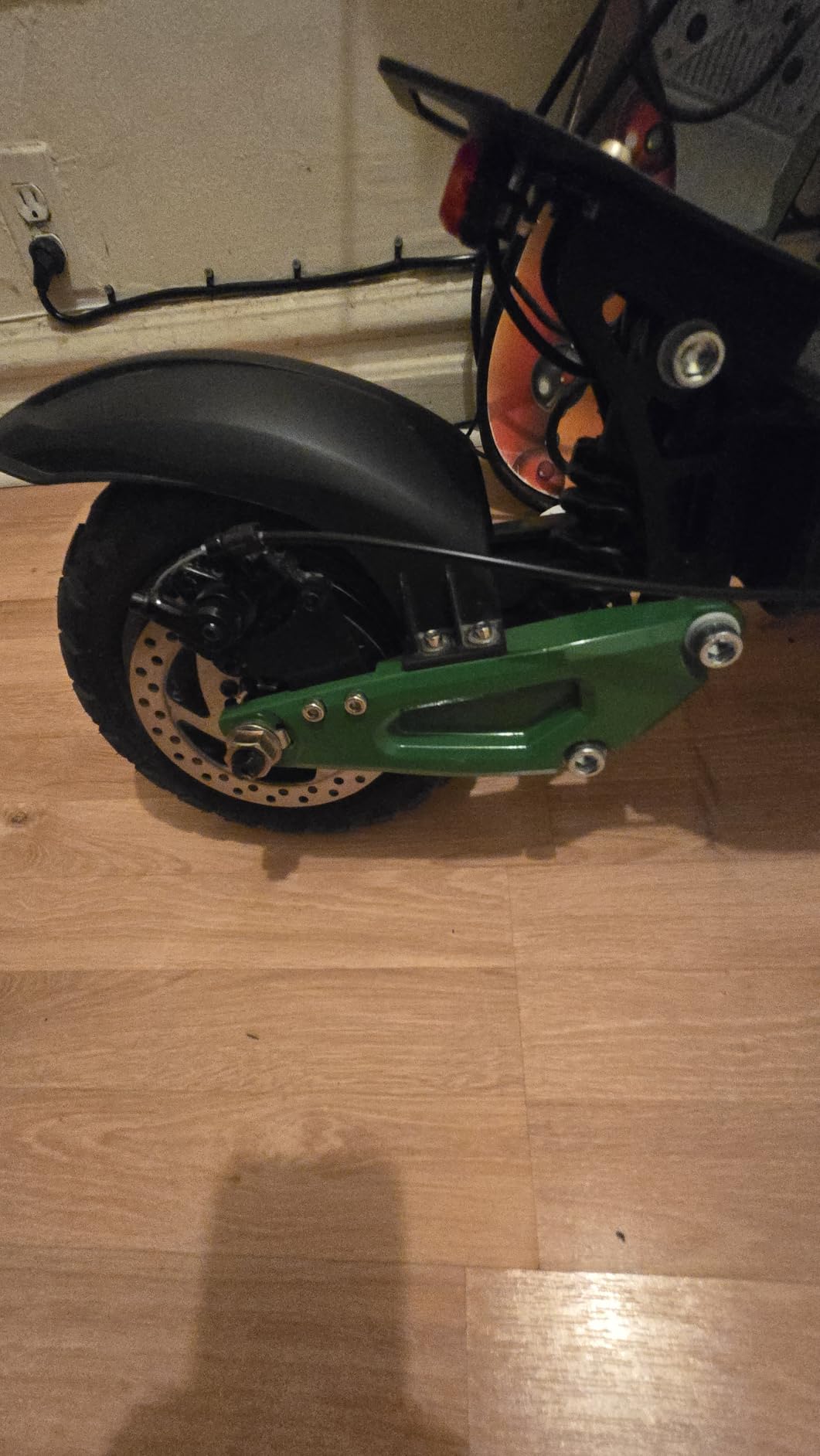 ZU06 Electric Scooter, 1200W Motor Up to 35 MPH, 50-Mile Range customer photo 1