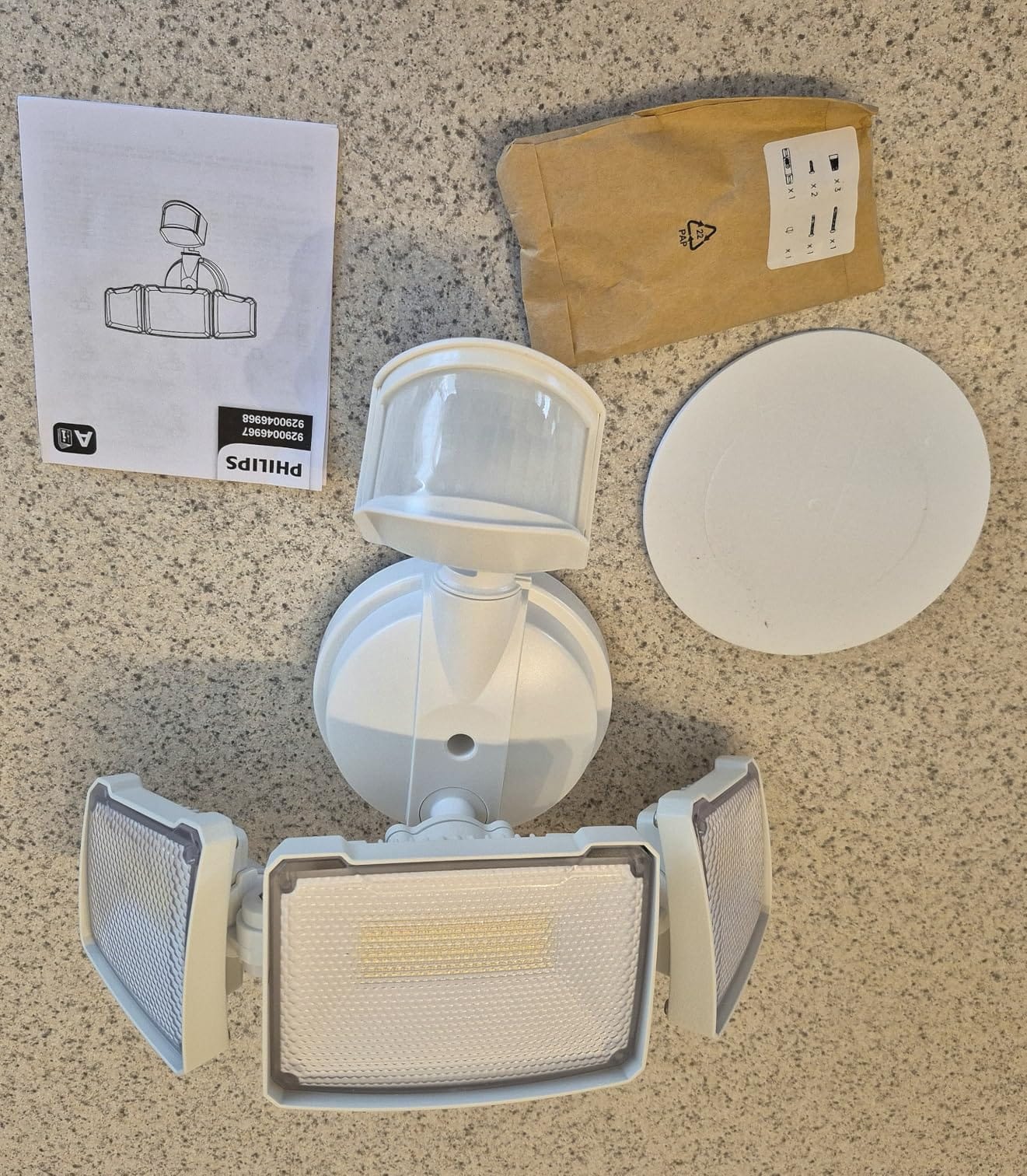 Philips 72W 7400LM LED Security Lights w/PIR Motion Sensor Outdoor, 5000K Daylight Dusk to Dawn Aluminum Flood Light, 3 Adjustable Heads, Waterproof for Garage, Yard, Porch customer photo 1