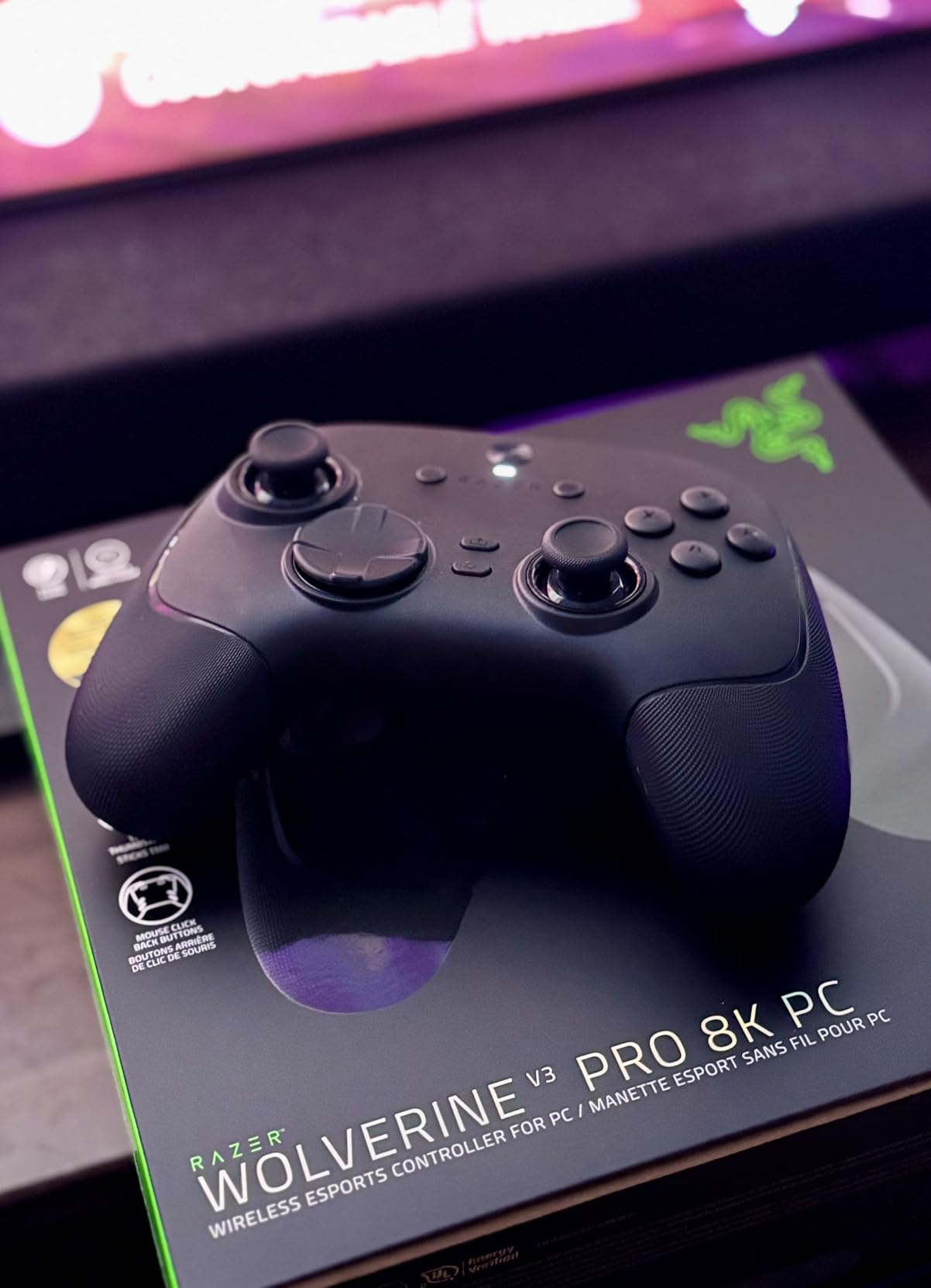 Razer Wolverine V3 Pro 8K PC Wireless Gaming Controller, Black customer photo 1