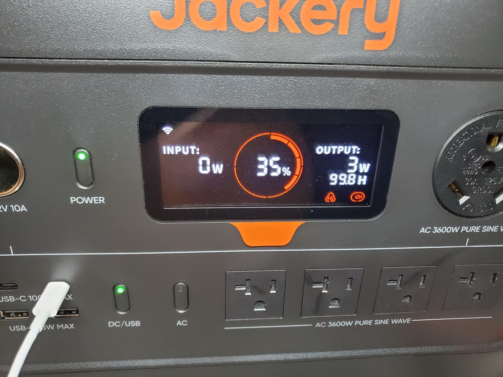 Jackery HomePower 3000 and 2x200W Solar Panels, 3072Wh, 3600W AC Output customer photo 2