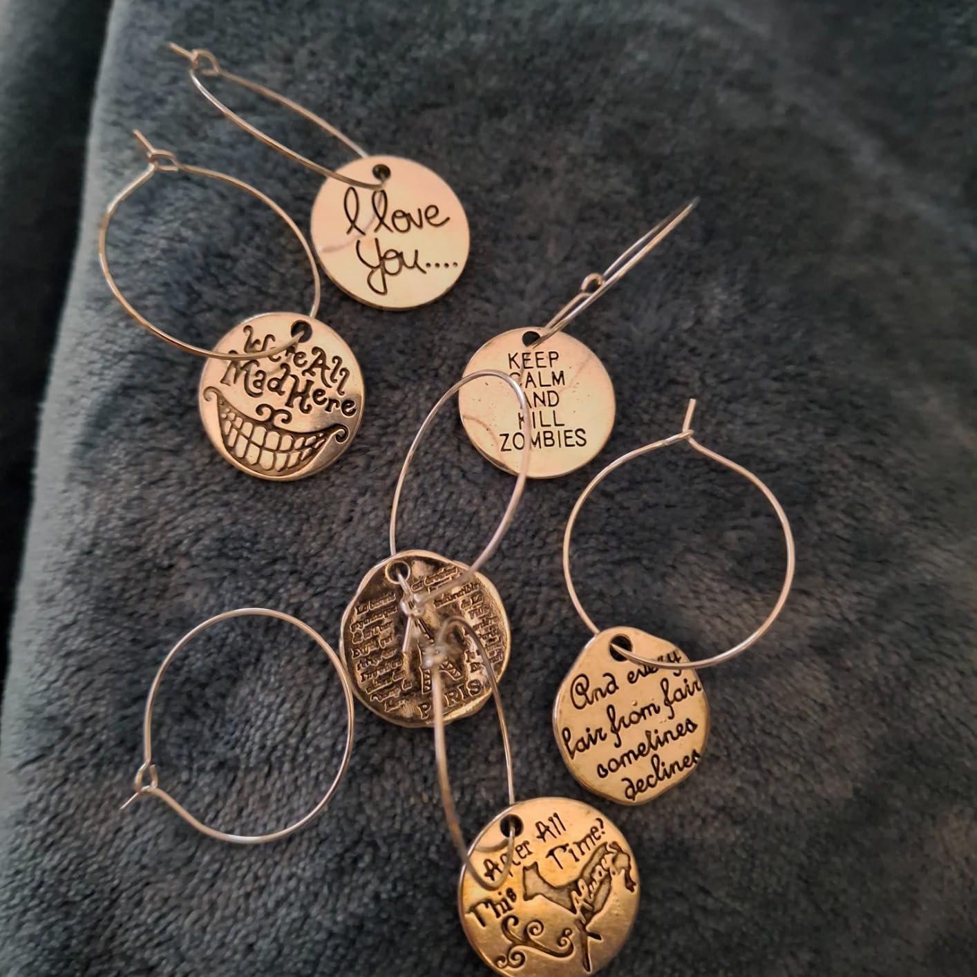 17 pcs Wine Glass Charms, World Travel Themed Goblet Drink Markers Tags with Buckle Design for Wine Cocktail Champagne Tasting Party Favors Decoration Supplies Gifts customer photo 1