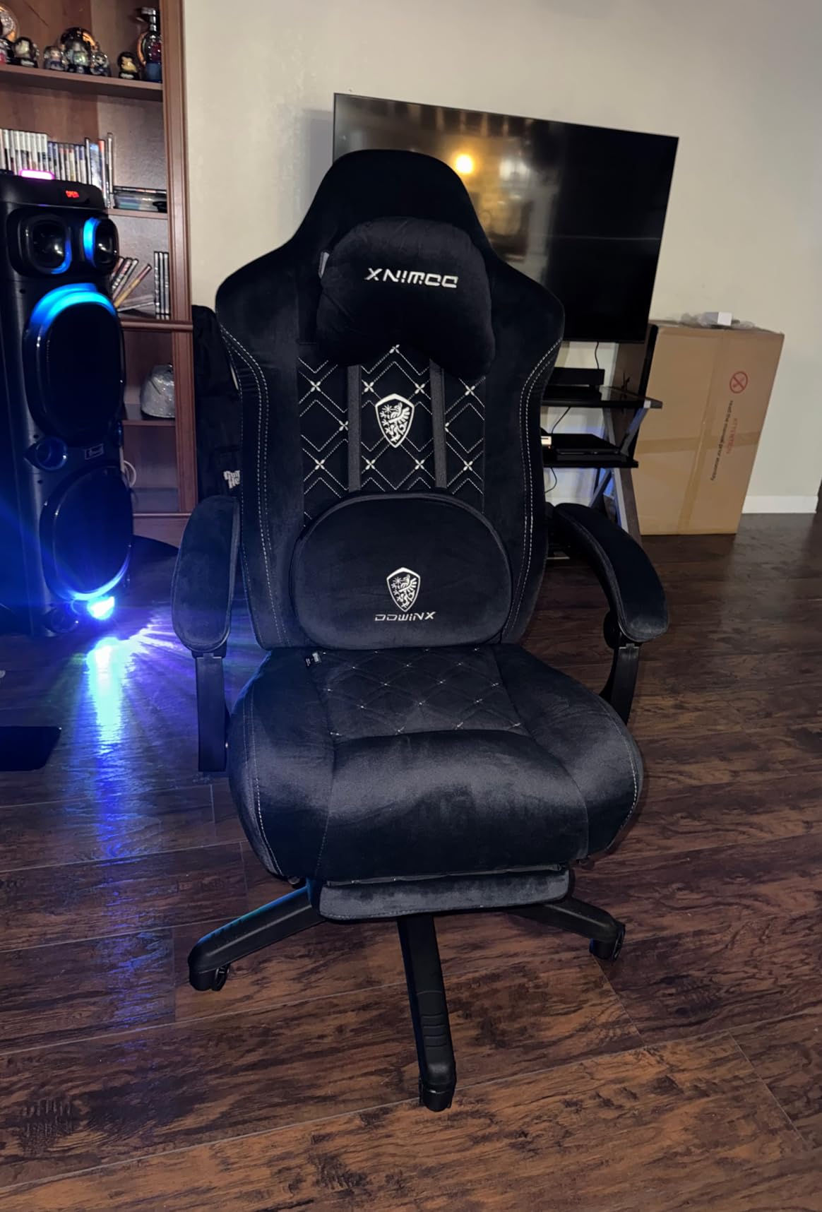 Dowinx Gaming Chair with Heated Massage Lumbar Support,Big and Tall Fabric Gaming Chairs for Adults with Footrest, Ergonomic Computer Game Chair with Poket Spring Cushions, 350lbs, Black customer photo 1