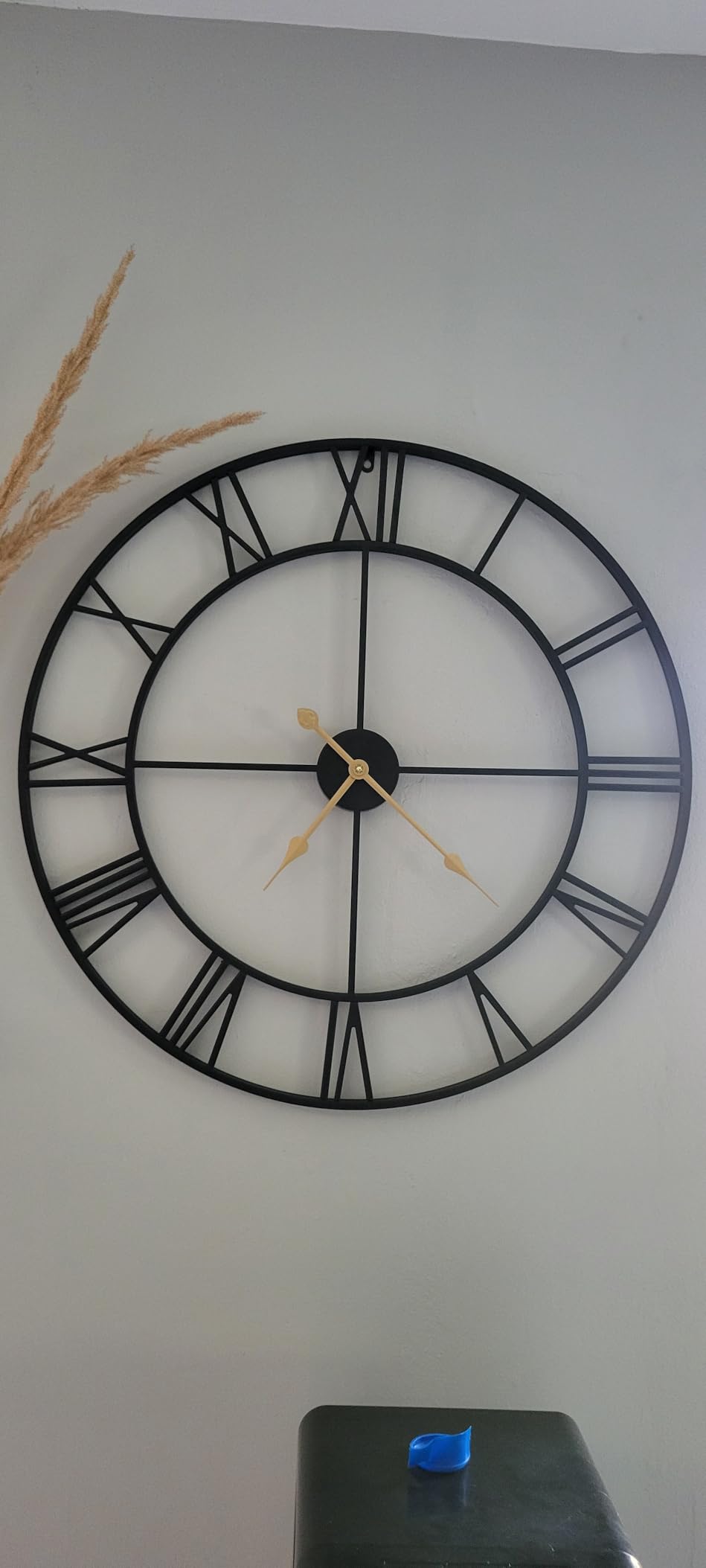 Vantic 32 Inch Large Wall Clock, Roman Numeral Metal Oversized Wall Clocks customer photo 2